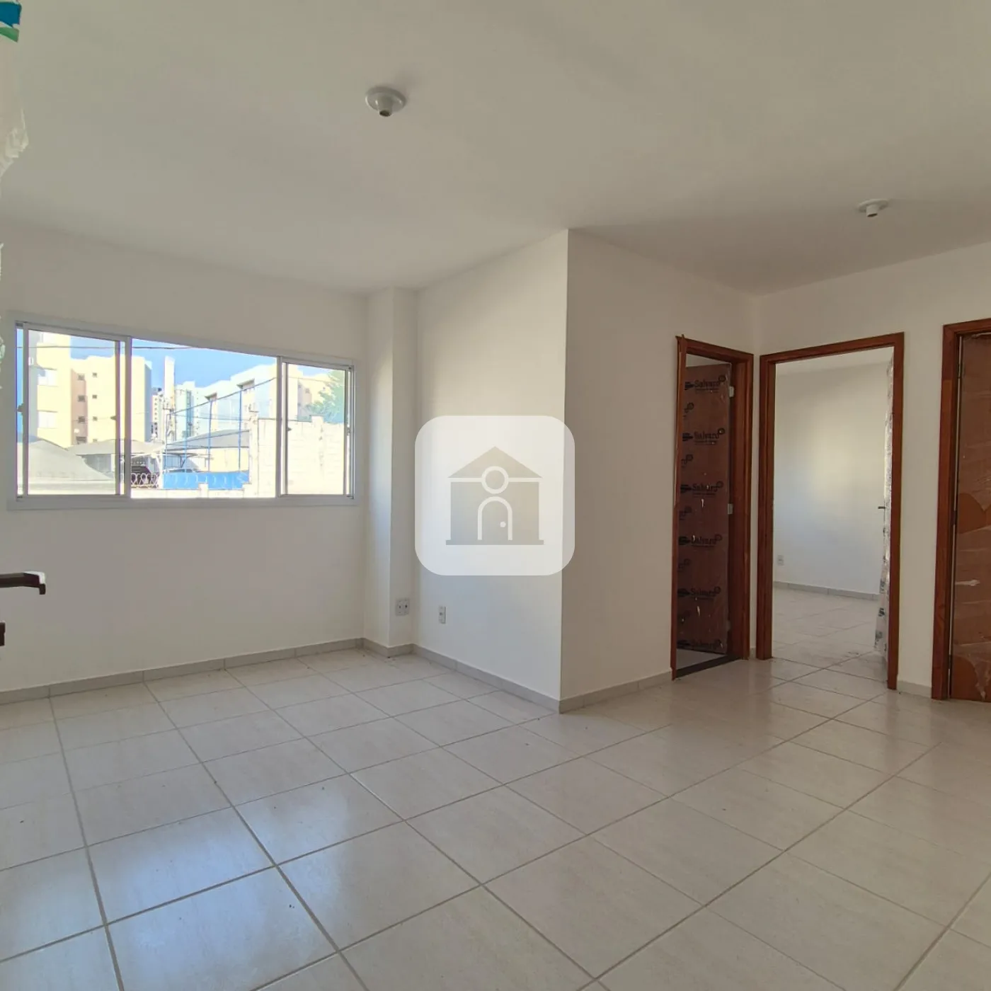 Comprar Apartamento / Padrão em Uberlândia R$ 180.000,00 - Foto 3