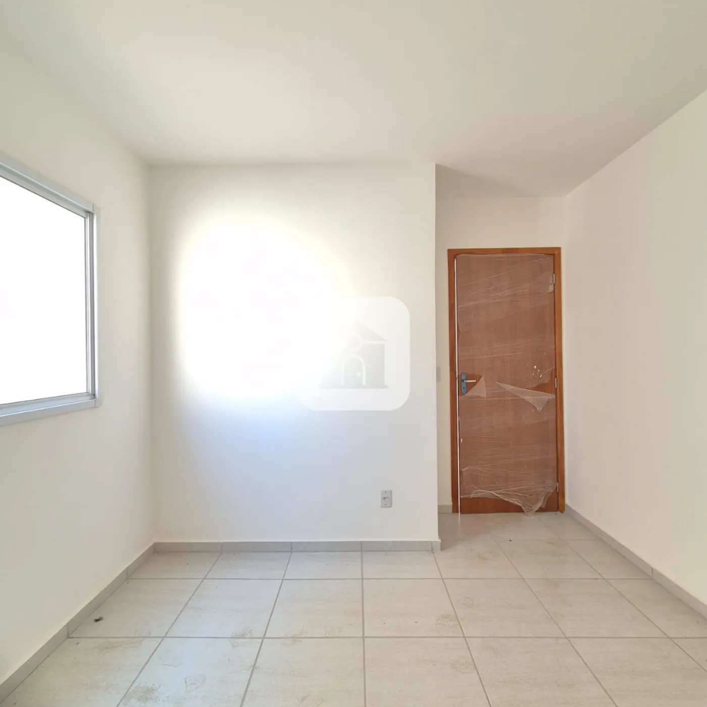 Comprar Apartamento / Padrão em Uberlândia R$ 180.000,00 - Foto 6