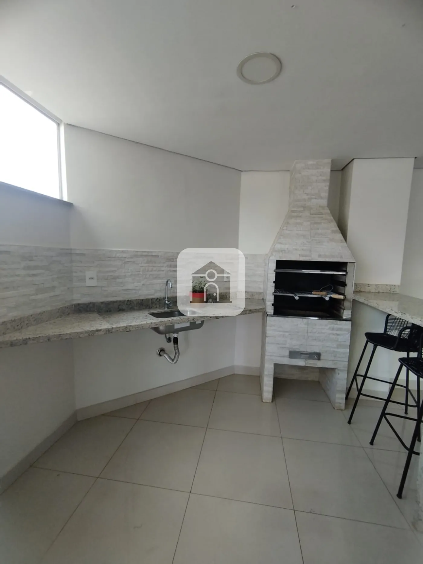 Alugar Apartamento / Padrão em Uberlândia R$ 3.200,00 - Foto 23