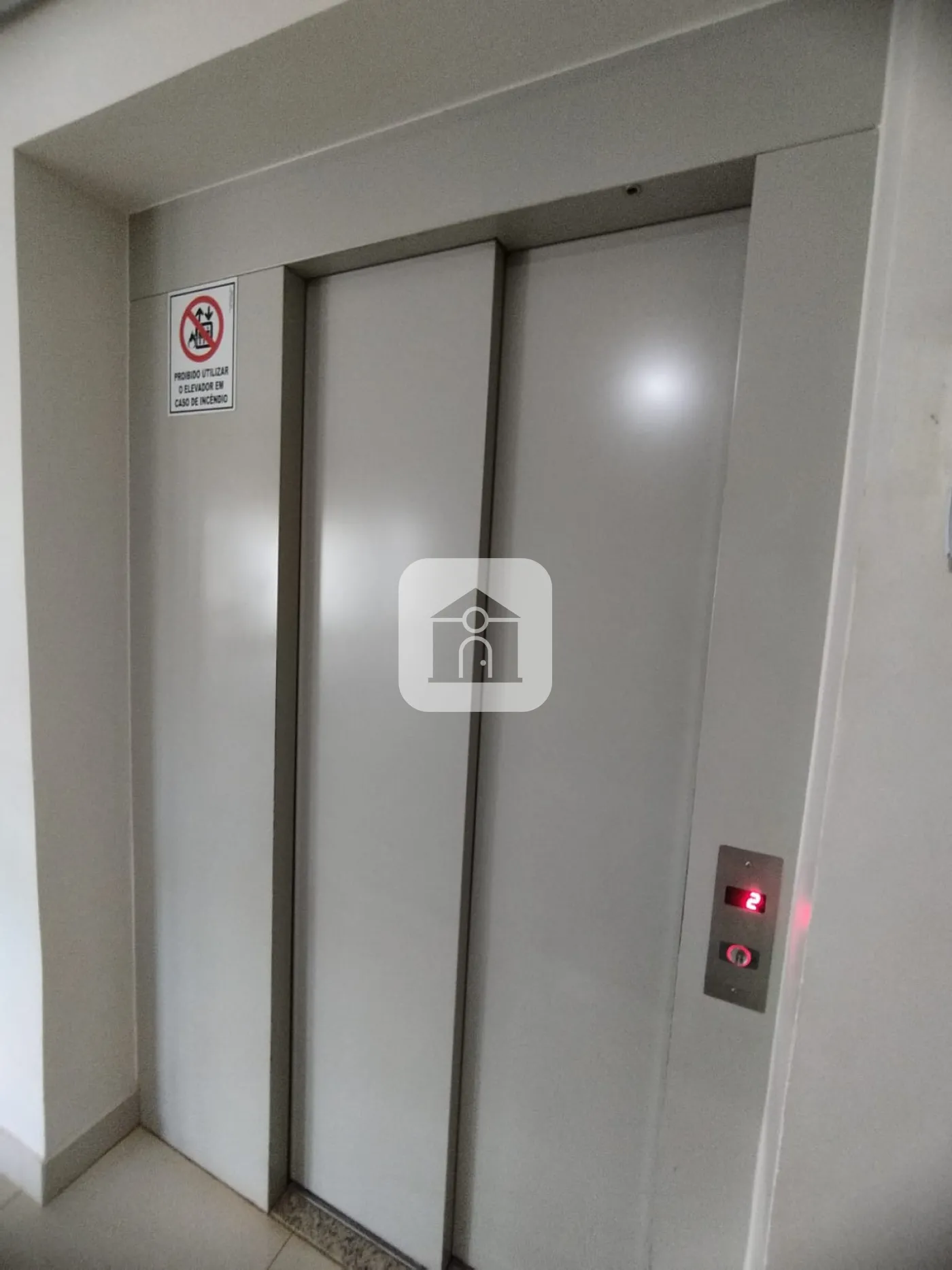 Alugar Apartamento / Padrão em Uberlândia R$ 3.200,00 - Foto 3
