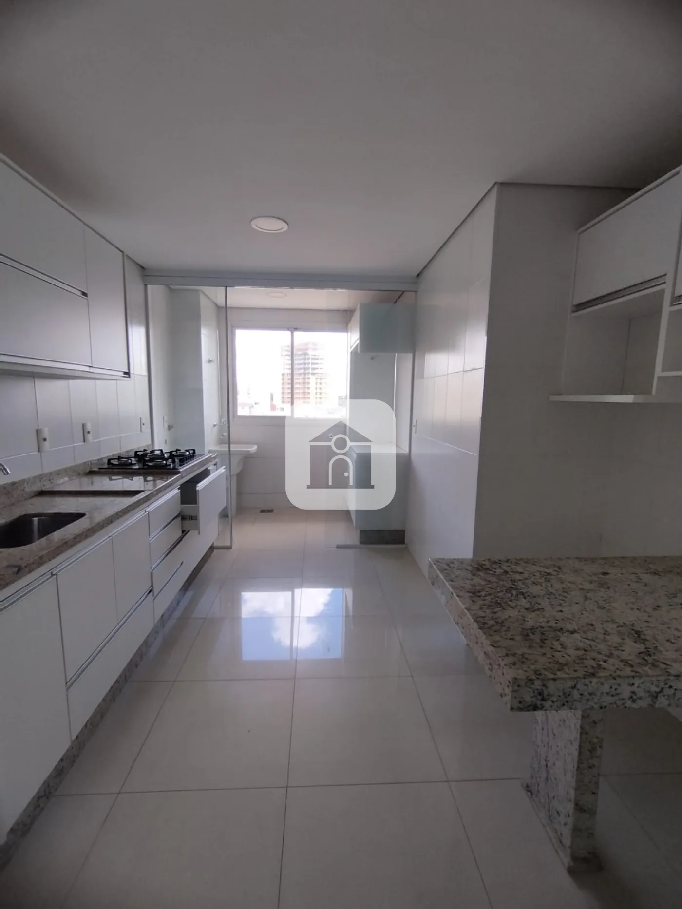 Alugar Apartamento / Padrão em Uberlândia R$ 3.200,00 - Foto 6