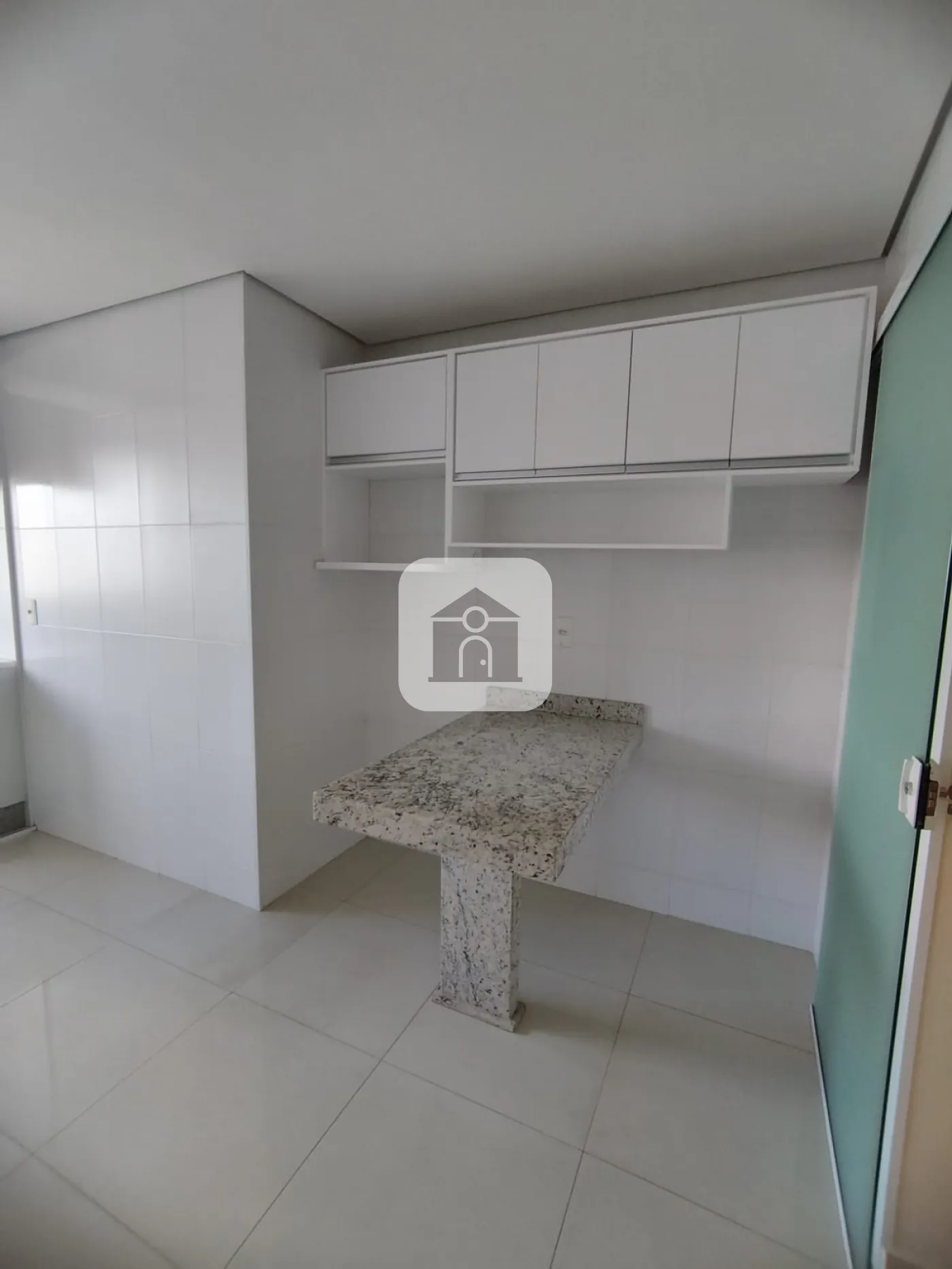 Alugar Apartamento / Padrão em Uberlândia R$ 3.200,00 - Foto 7