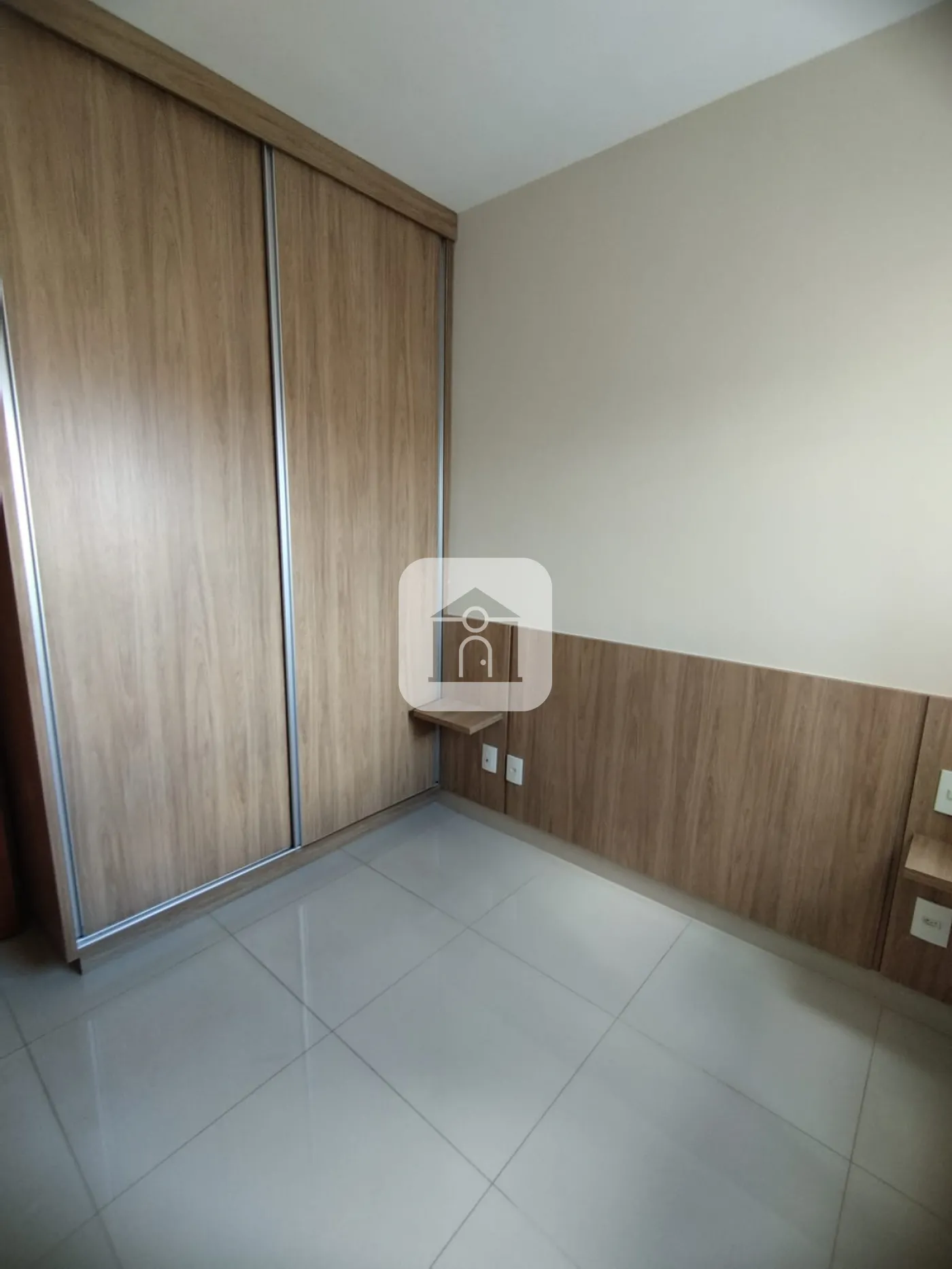 Alugar Apartamento / Padrão em Uberlândia R$ 3.200,00 - Foto 9