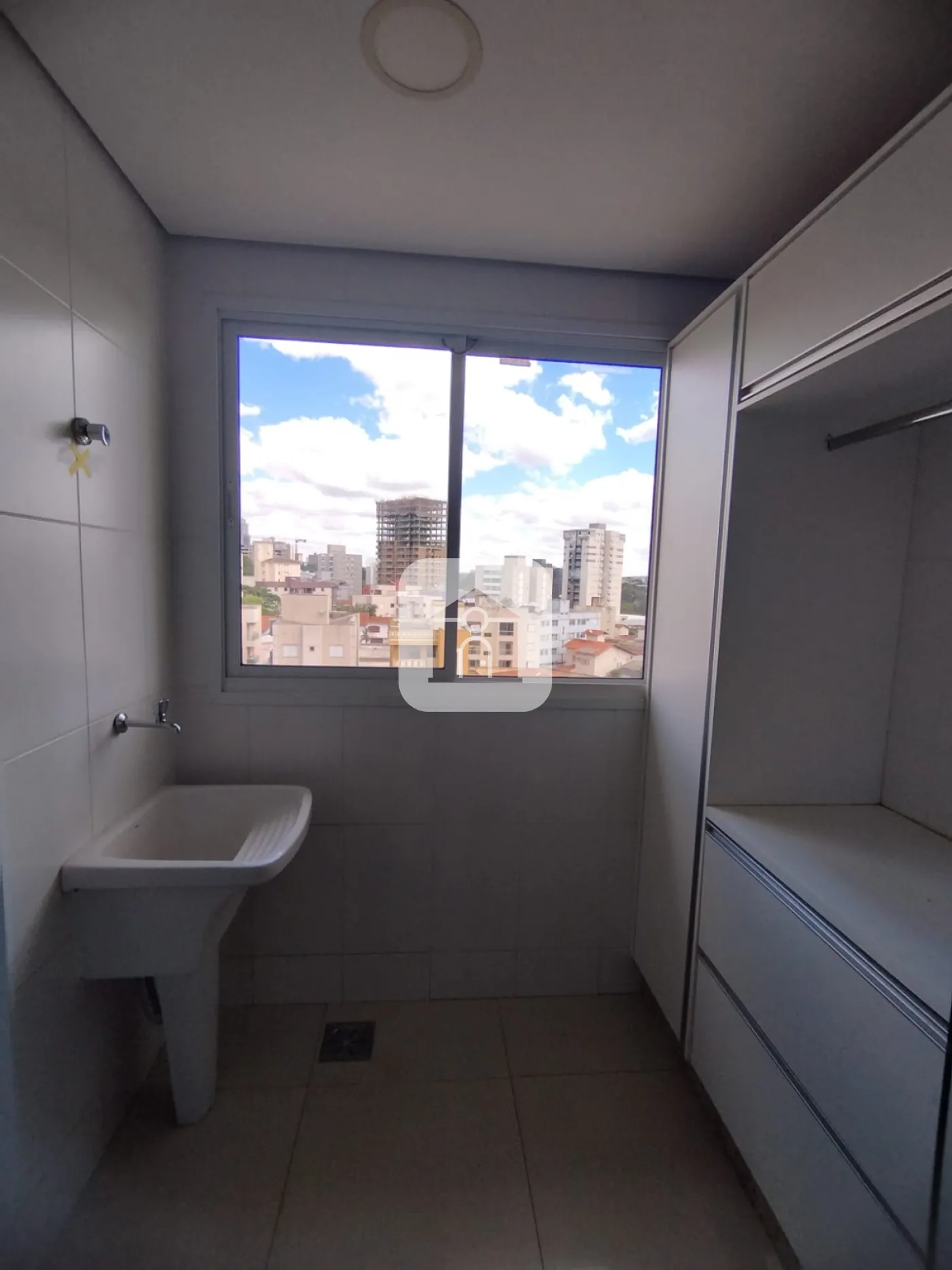 Alugar Apartamento / Padrão em Uberlândia R$ 3.200,00 - Foto 11