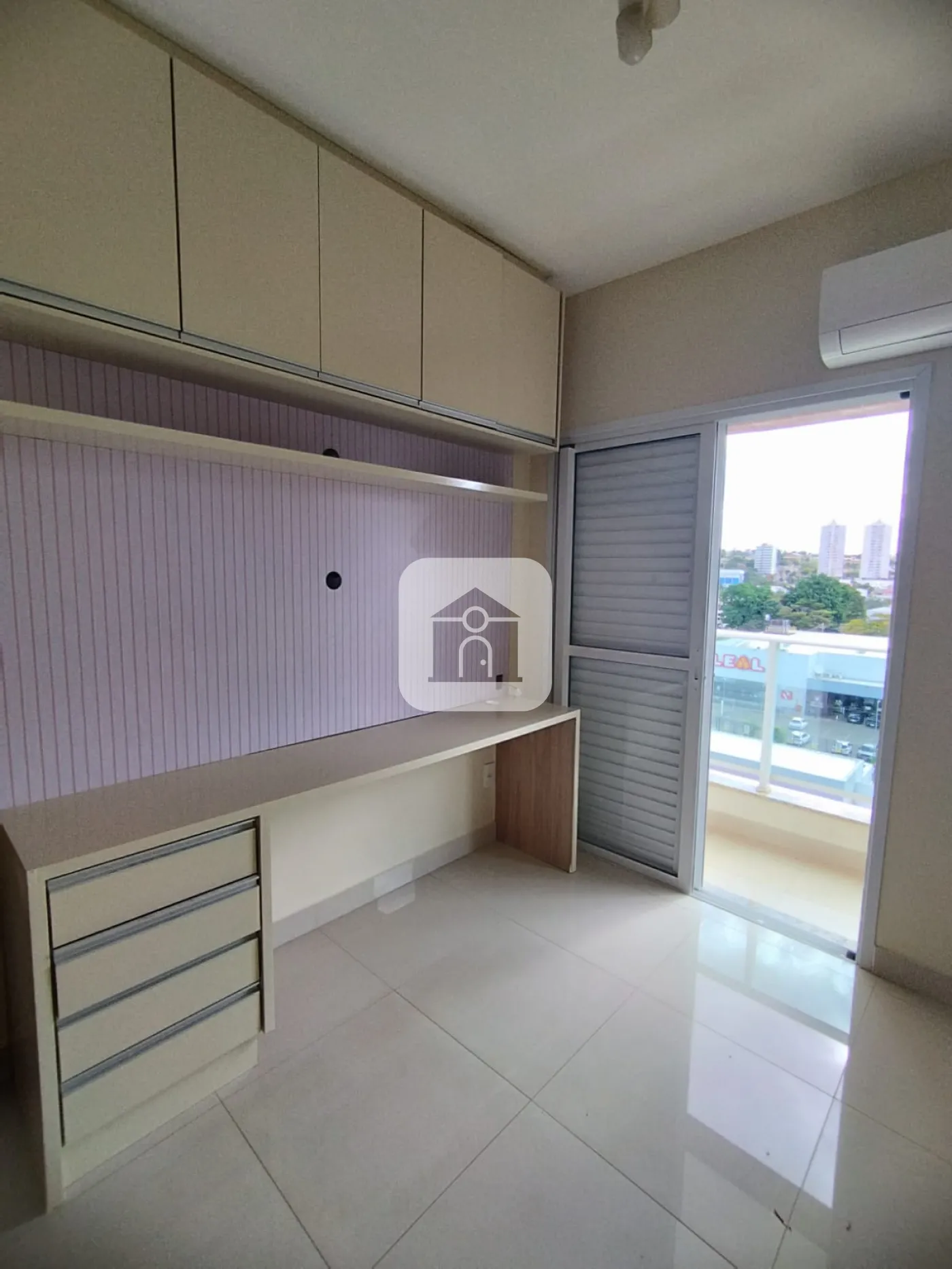 Alugar Apartamento / Padrão em Uberlândia R$ 3.200,00 - Foto 13