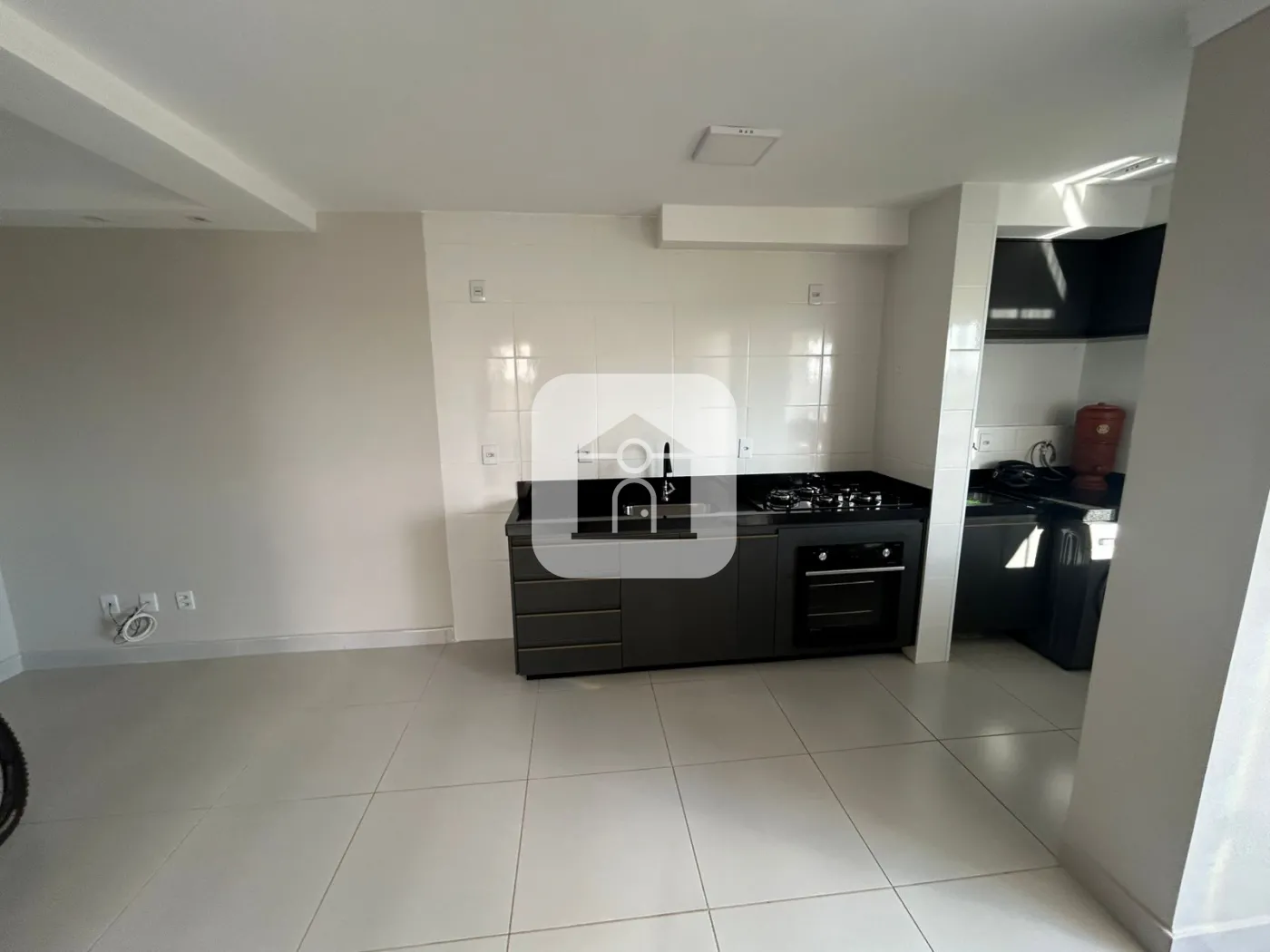 Alugar Apartamento / Padrão em Uberlandia R$ 1.800,00 - Foto 2