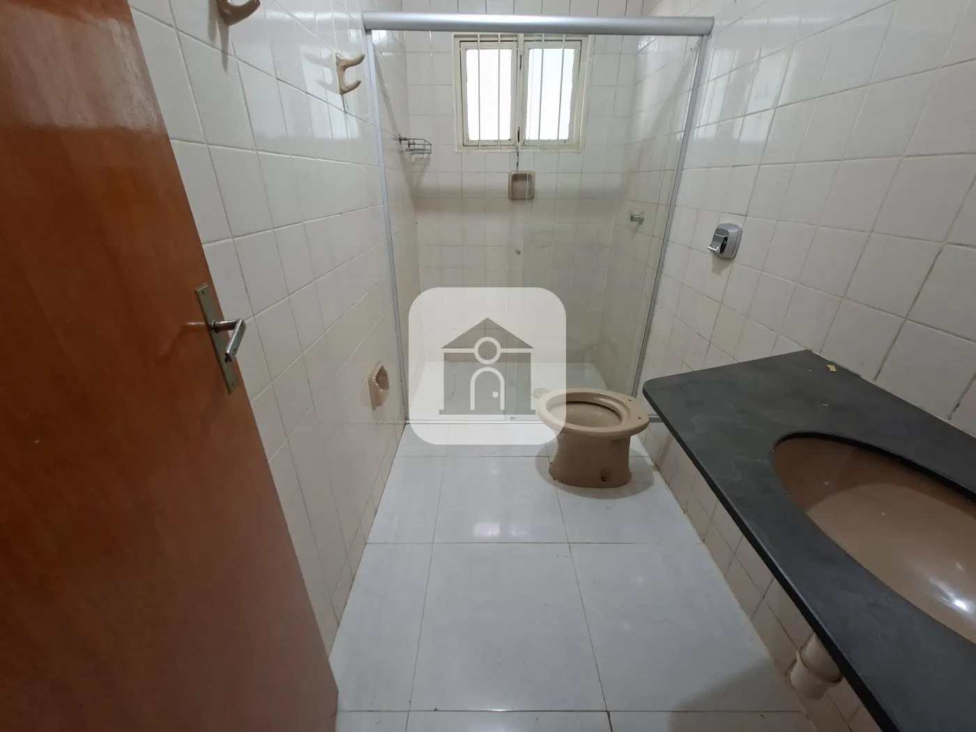 Alugar Casa / Padrão em Uberlândia R$ 3.000,00 - Foto 5