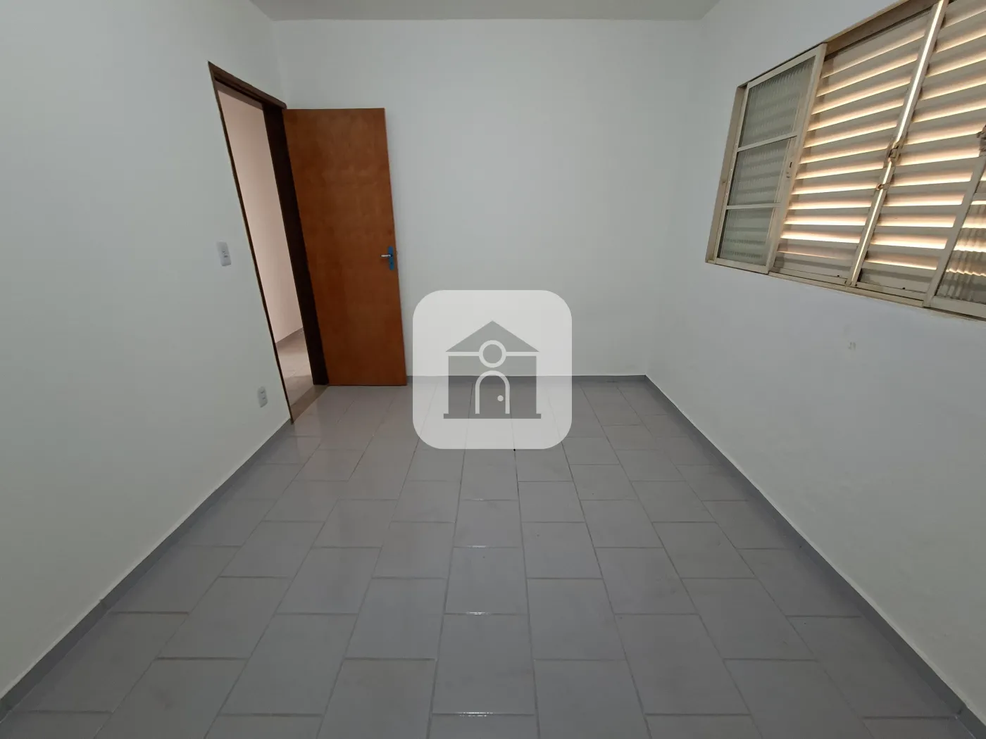 Alugar Casa / Padrão em Uberlândia R$ 3.000,00 - Foto 8
