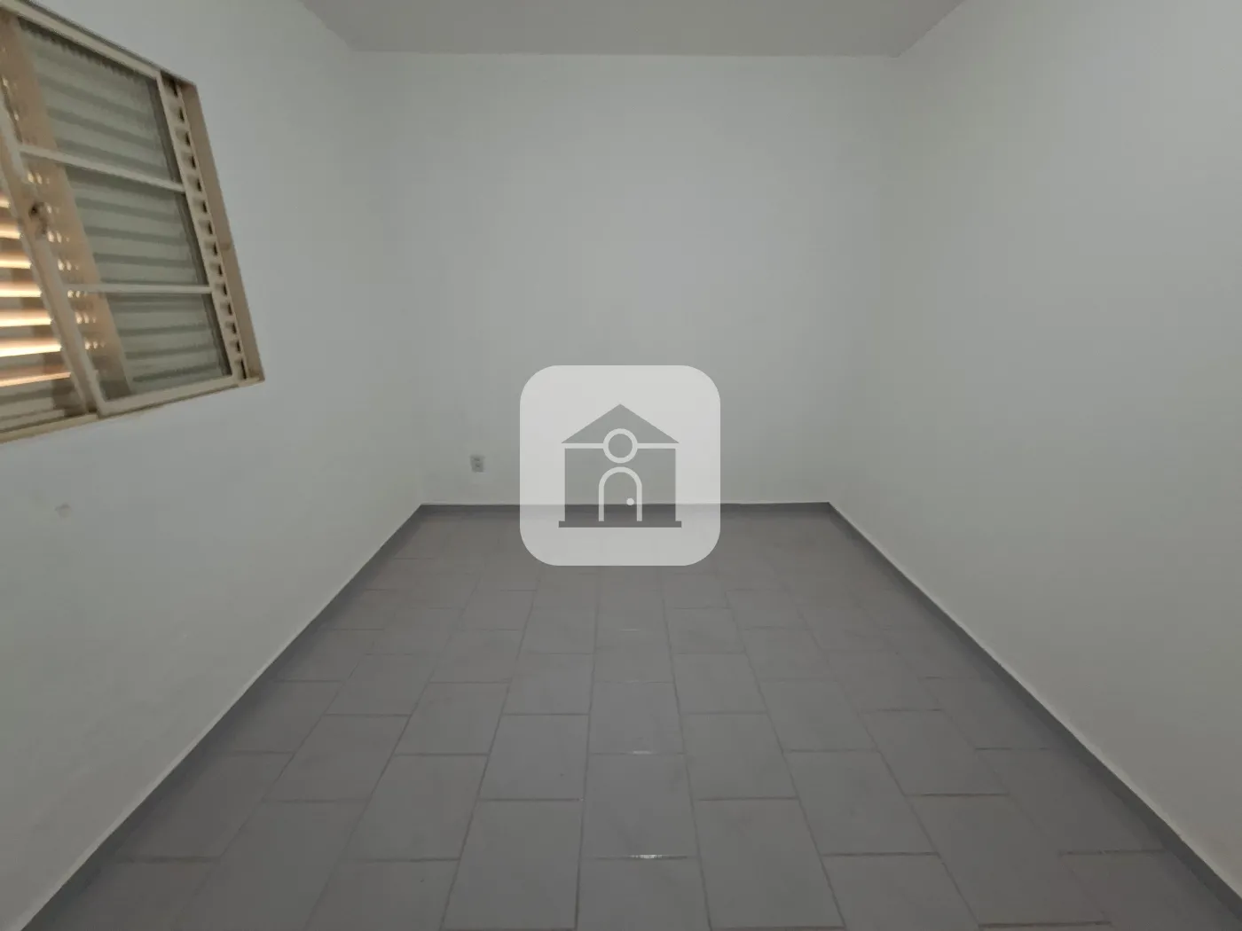 Alugar Casa / Padrão em Uberlândia R$ 3.000,00 - Foto 9