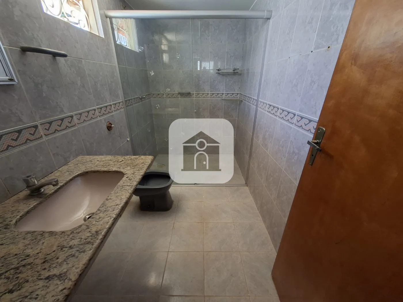 Alugar Casa / Padrão em Uberlândia R$ 3.000,00 - Foto 14