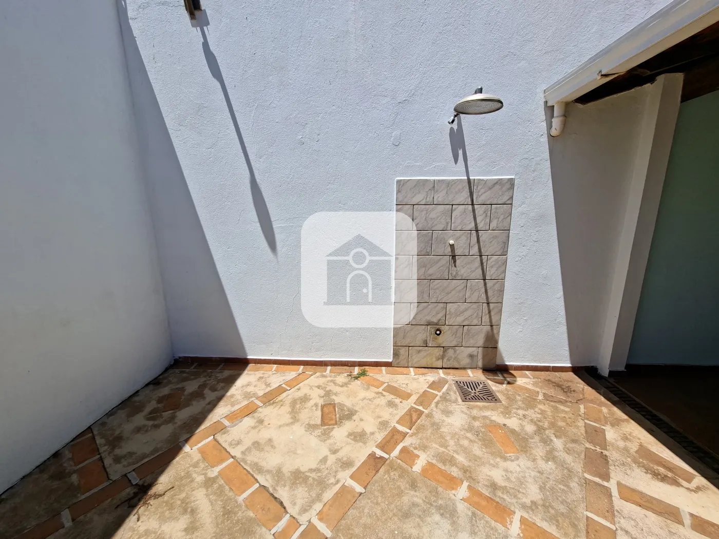 Alugar Casa / Padrão em Uberlândia R$ 3.000,00 - Foto 18