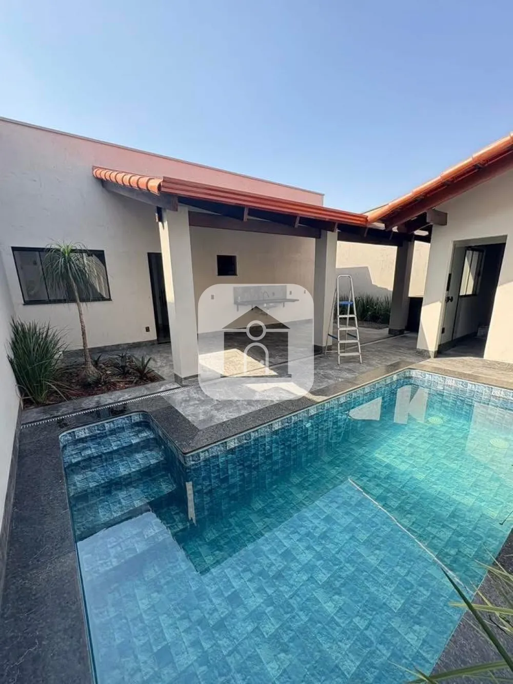 Comprar Casa / Padrão em Uberlândia R$ 850.000,00 - Foto 1
