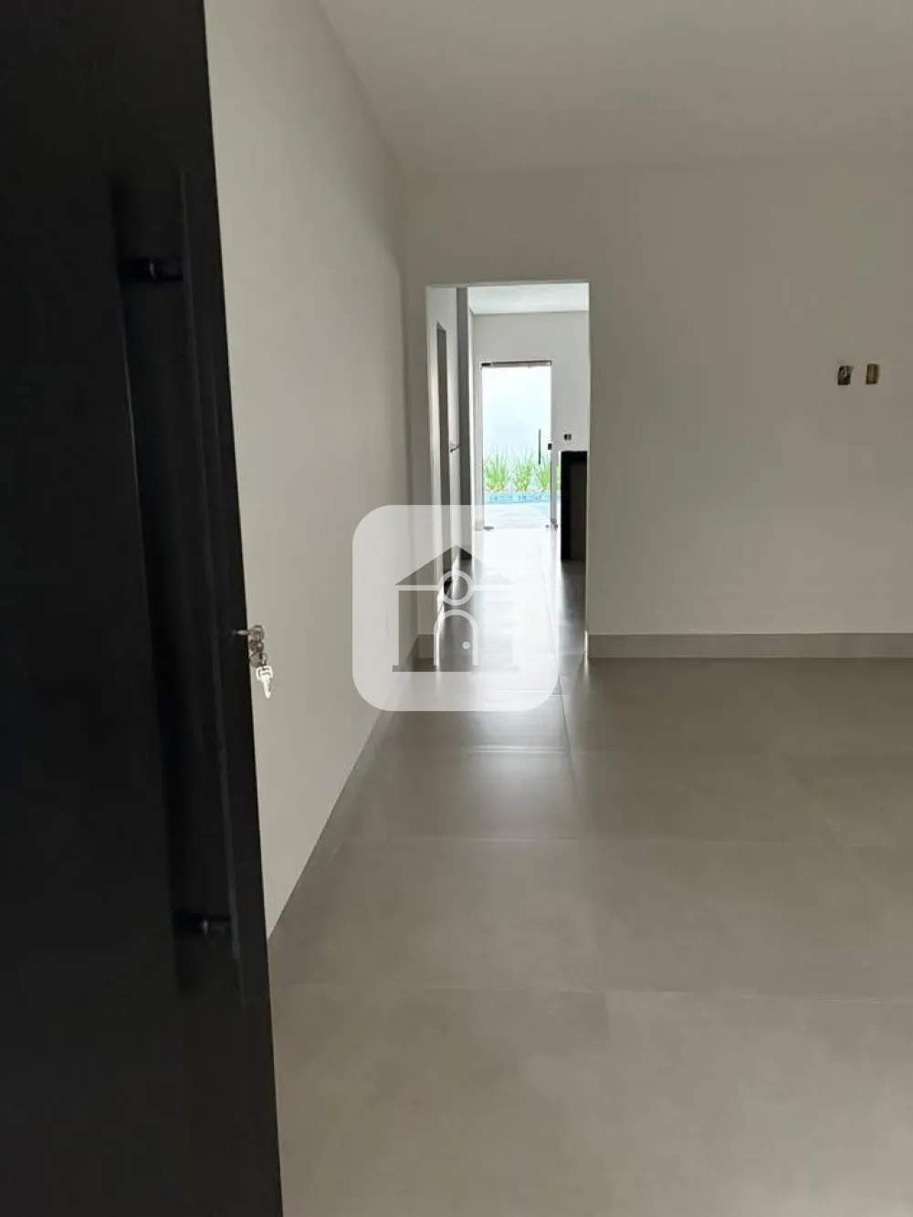 Comprar Casa / Padrão em Uberlândia R$ 850.000,00 - Foto 2