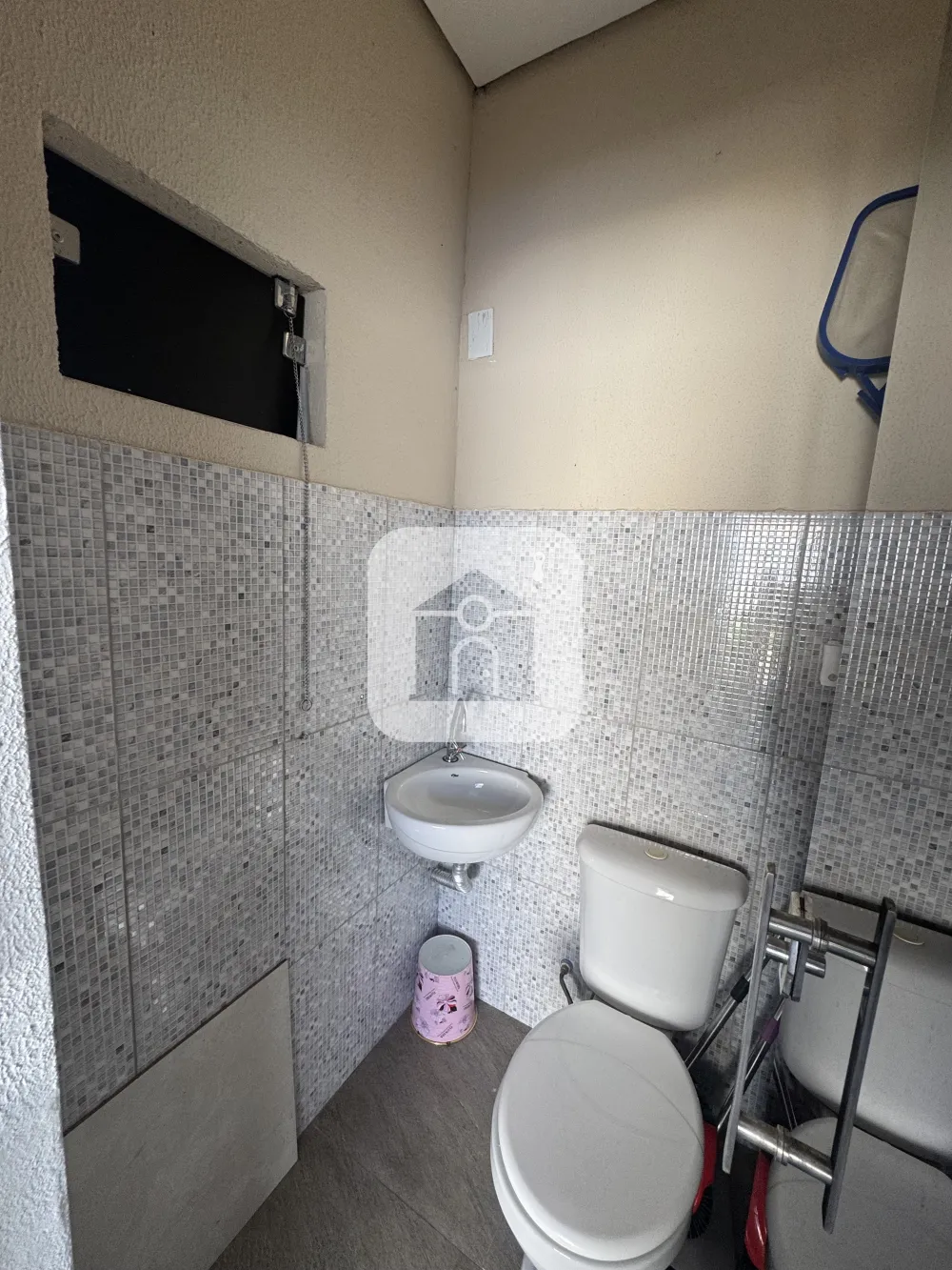 Alugar Casa / Padrão em Uberlândia R$ 2.300,00 - Foto 14