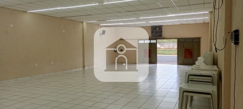 Alugar Comercial / Loja em Uberlândia R$ 4.500,00 - Foto 13