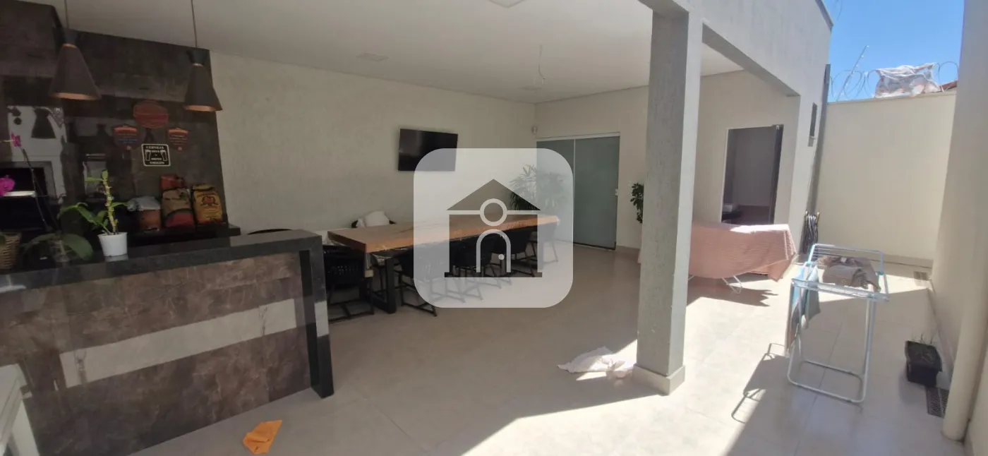 Alugar Casa / Padrão em Uberlândia R$ 4.800,00 - Foto 13
