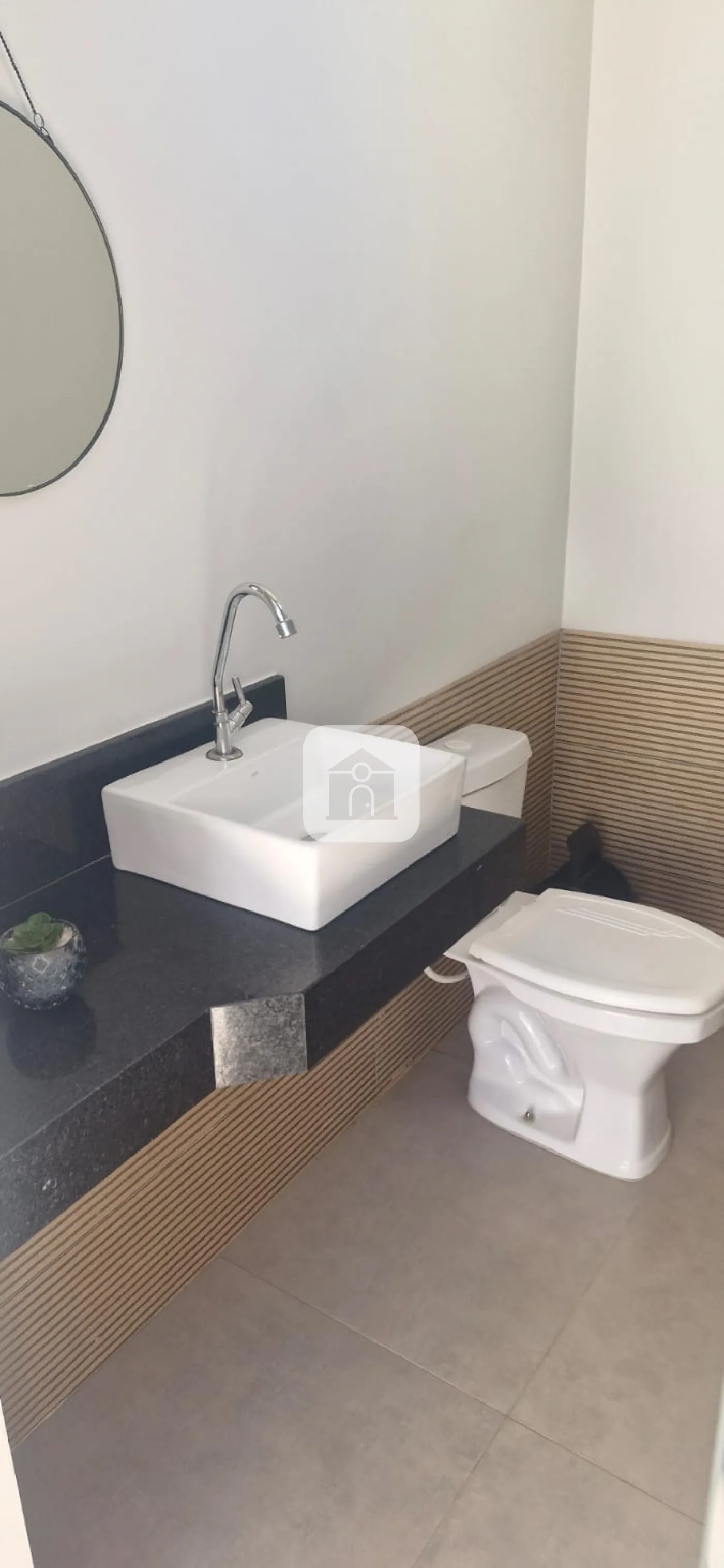 Alugar Casa / Padrão em Uberlândia R$ 4.800,00 - Foto 14