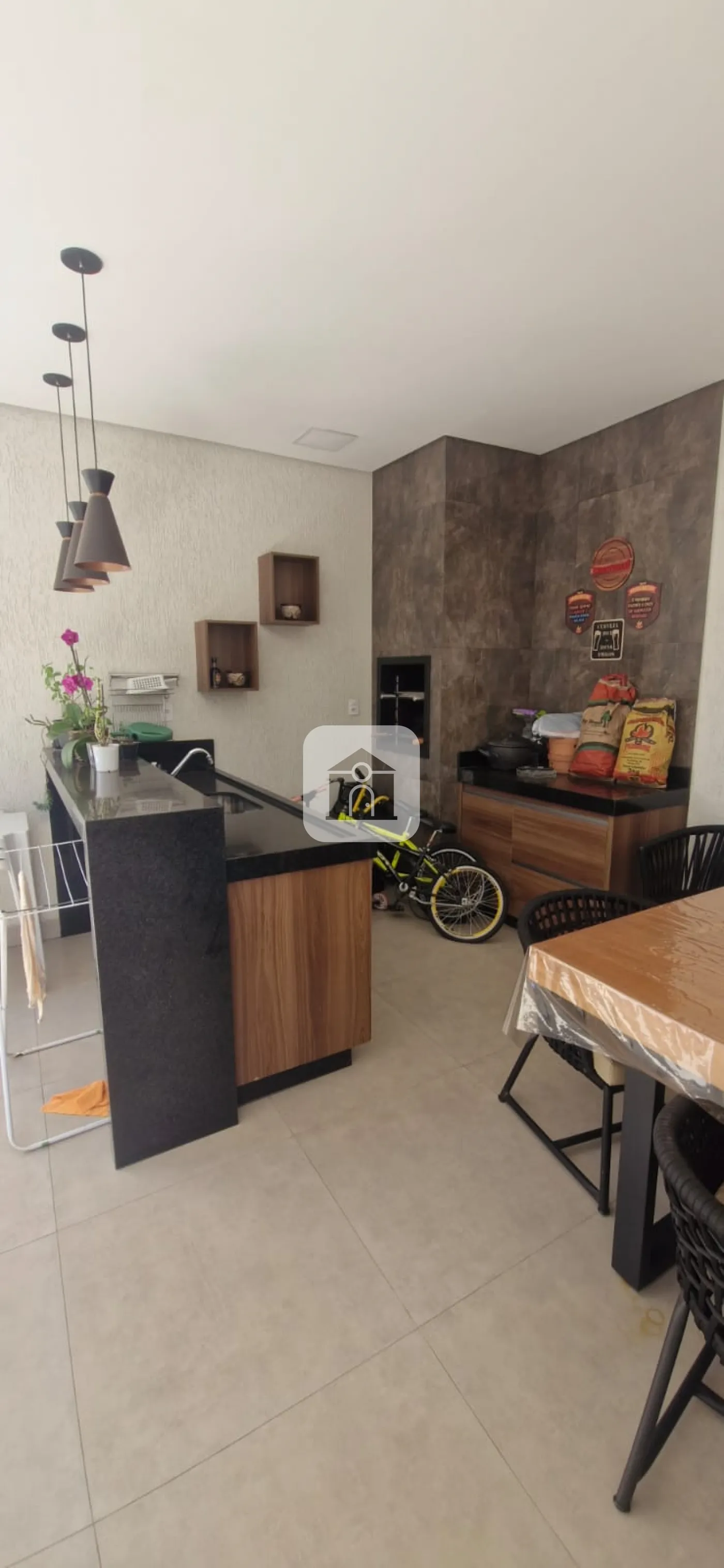 Alugar Casa / Padrão em Uberlândia R$ 4.800,00 - Foto 15
