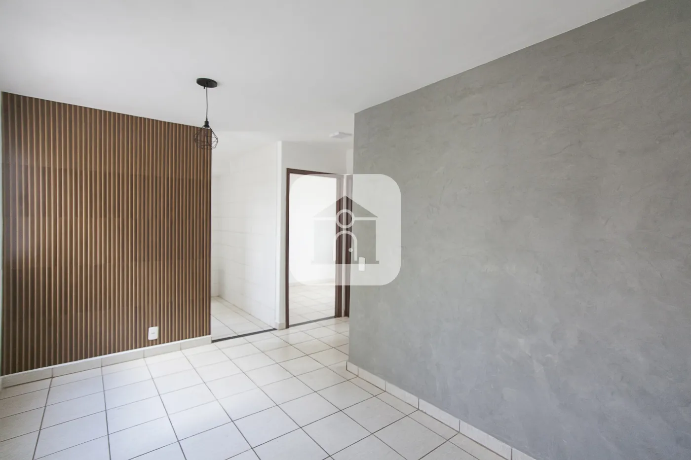 Comprar Apartamento / Padrão em Uberlândia R$ 170.000,00 - Foto 1