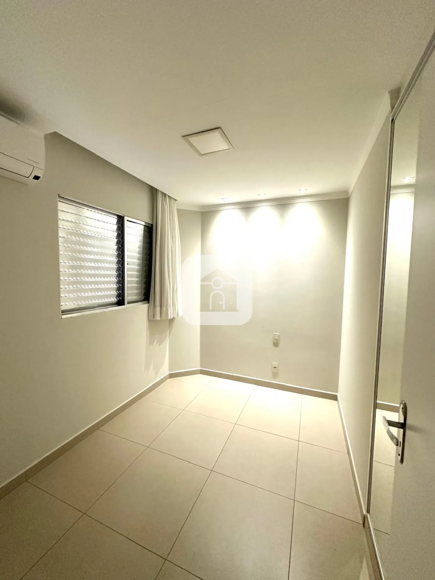 Comprar Apartamento / Padrão em Uberlândia R$ 600.000,00 - Foto 8