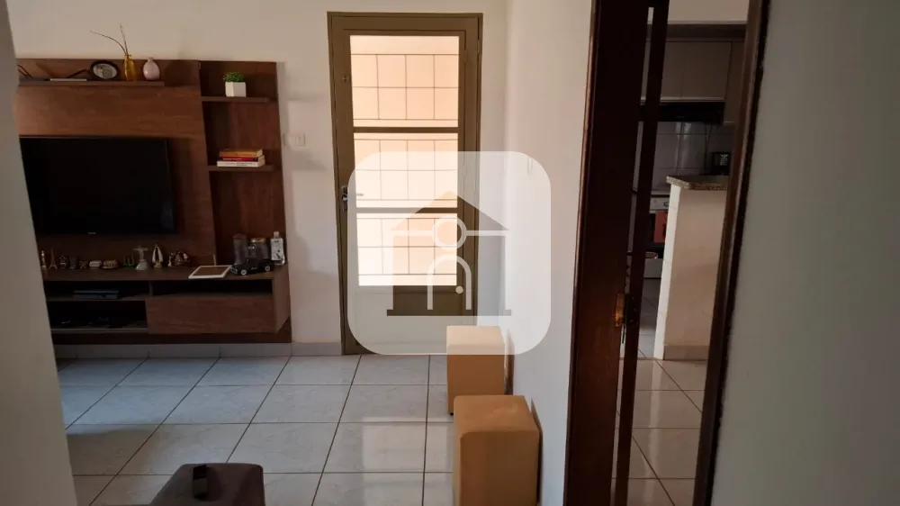 Comprar Casa / Padrão em Uberlândia R$ 950.000,00 - Foto 4
