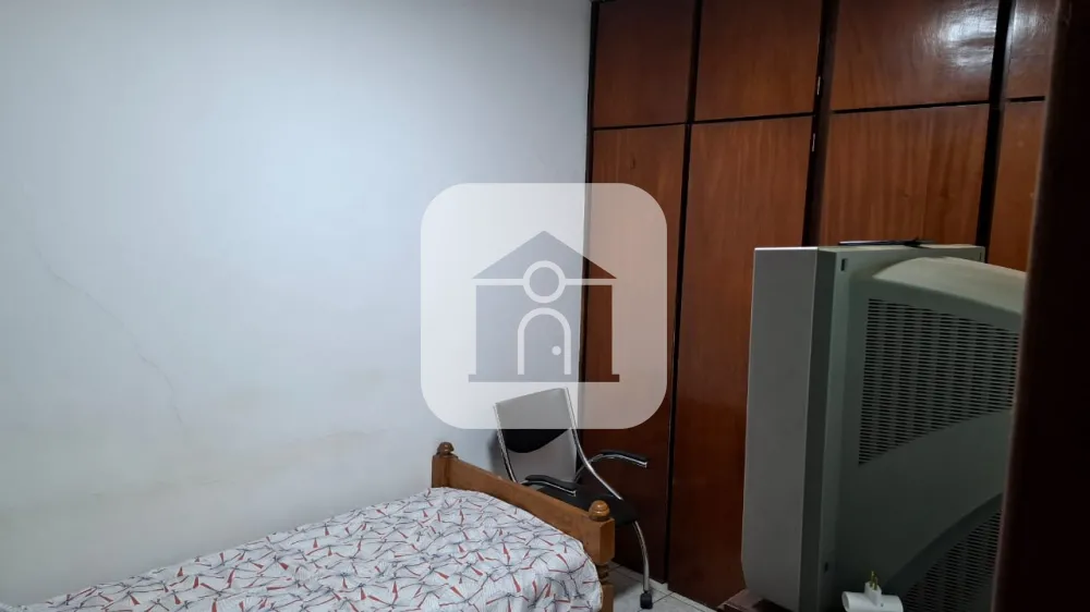 Comprar Casa / Padrão em Uberlândia R$ 950.000,00 - Foto 7