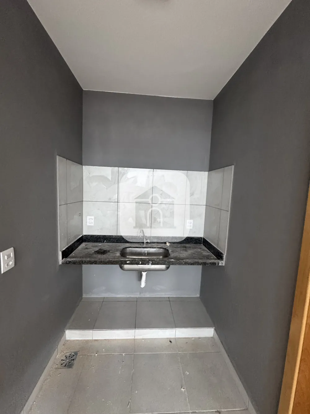 Alugar Comercial / Galpão em Uberlândia R$ 8.000,00 - Foto 4