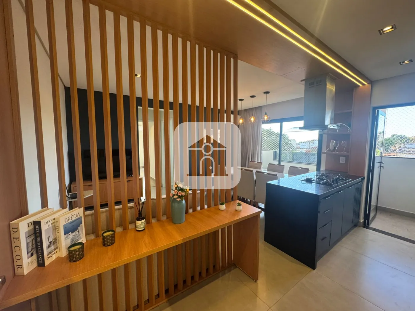 Alugar Apartamento / Padrão em Uberlândia R$ 3.250,00 - Foto 1