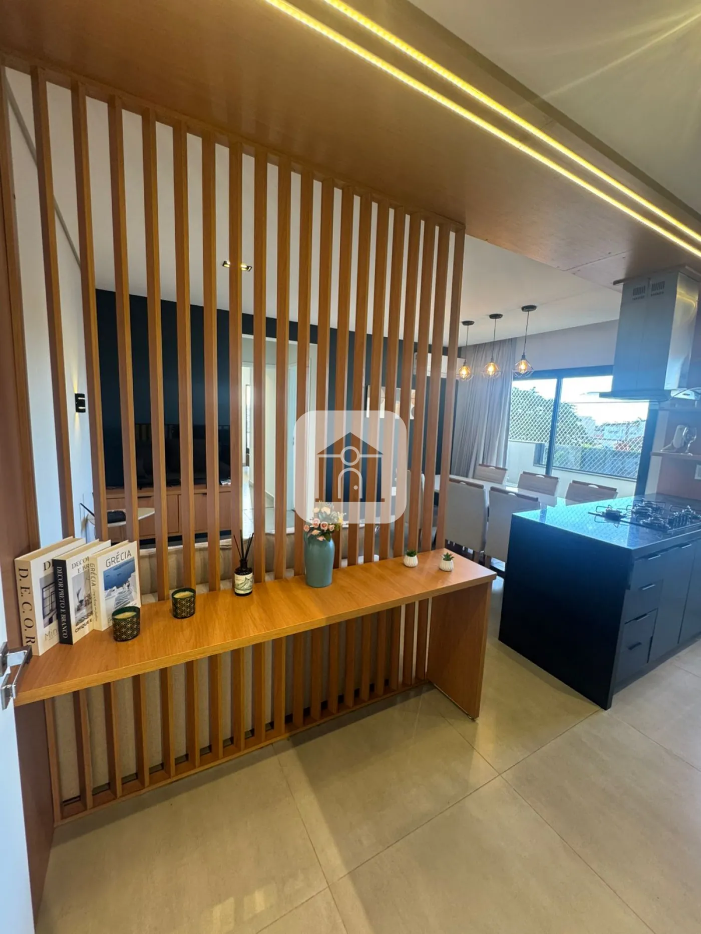Alugar Apartamento / Padrão em Uberlândia R$ 3.250,00 - Foto 2
