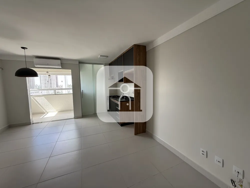 Alugar Apartamento / Padrão em Uberlandia R$ 2.300,00 - Foto 3
