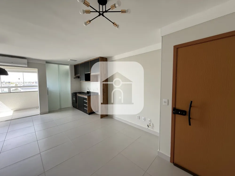 Alugar Apartamento / Padrão em Uberlandia R$ 2.300,00 - Foto 4