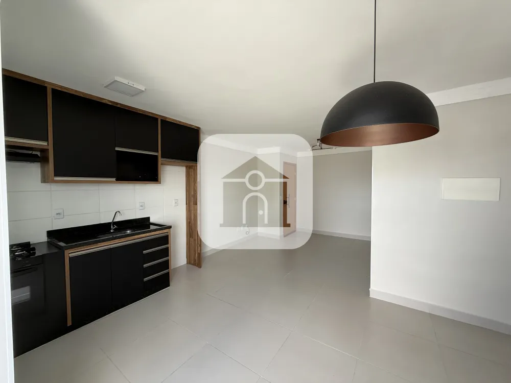 Alugar Apartamento / Padrão em Uberlandia R$ 2.300,00 - Foto 6