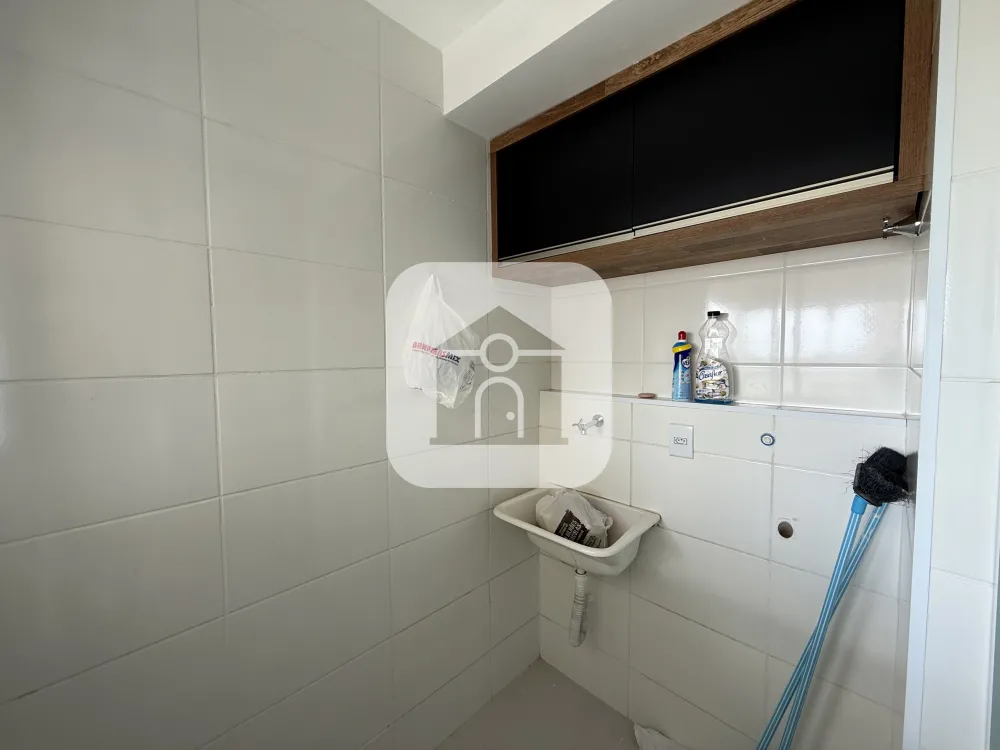 Alugar Apartamento / Padrão em Uberlandia R$ 2.300,00 - Foto 8