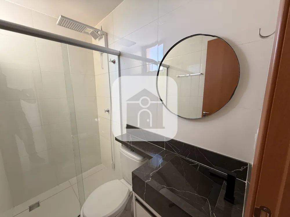 Alugar Apartamento / Padrão em Uberlandia R$ 2.300,00 - Foto 11