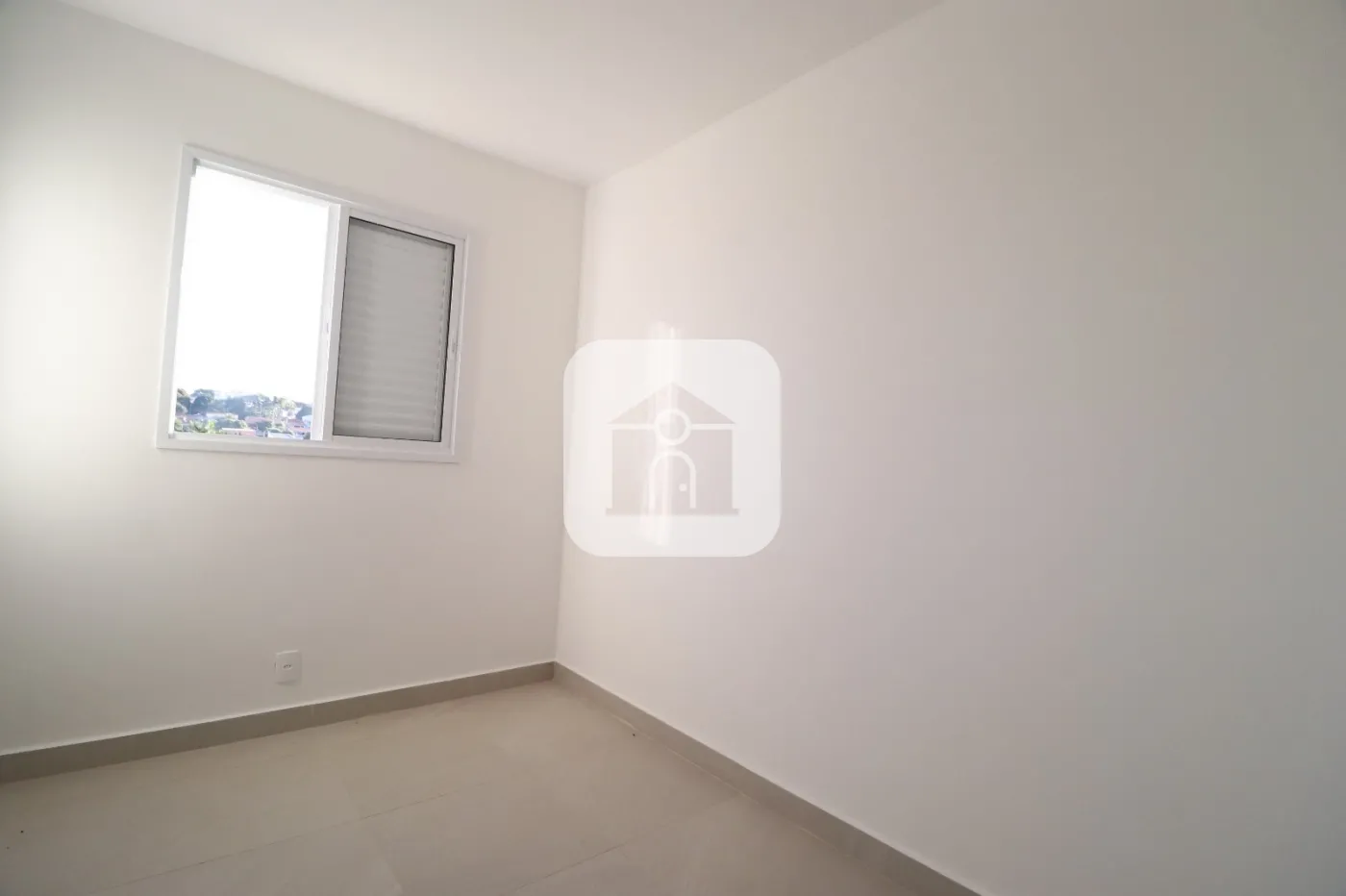Alugar Apartamento / Padrão em Uberlândia R$ 2.000,00 - Foto 9