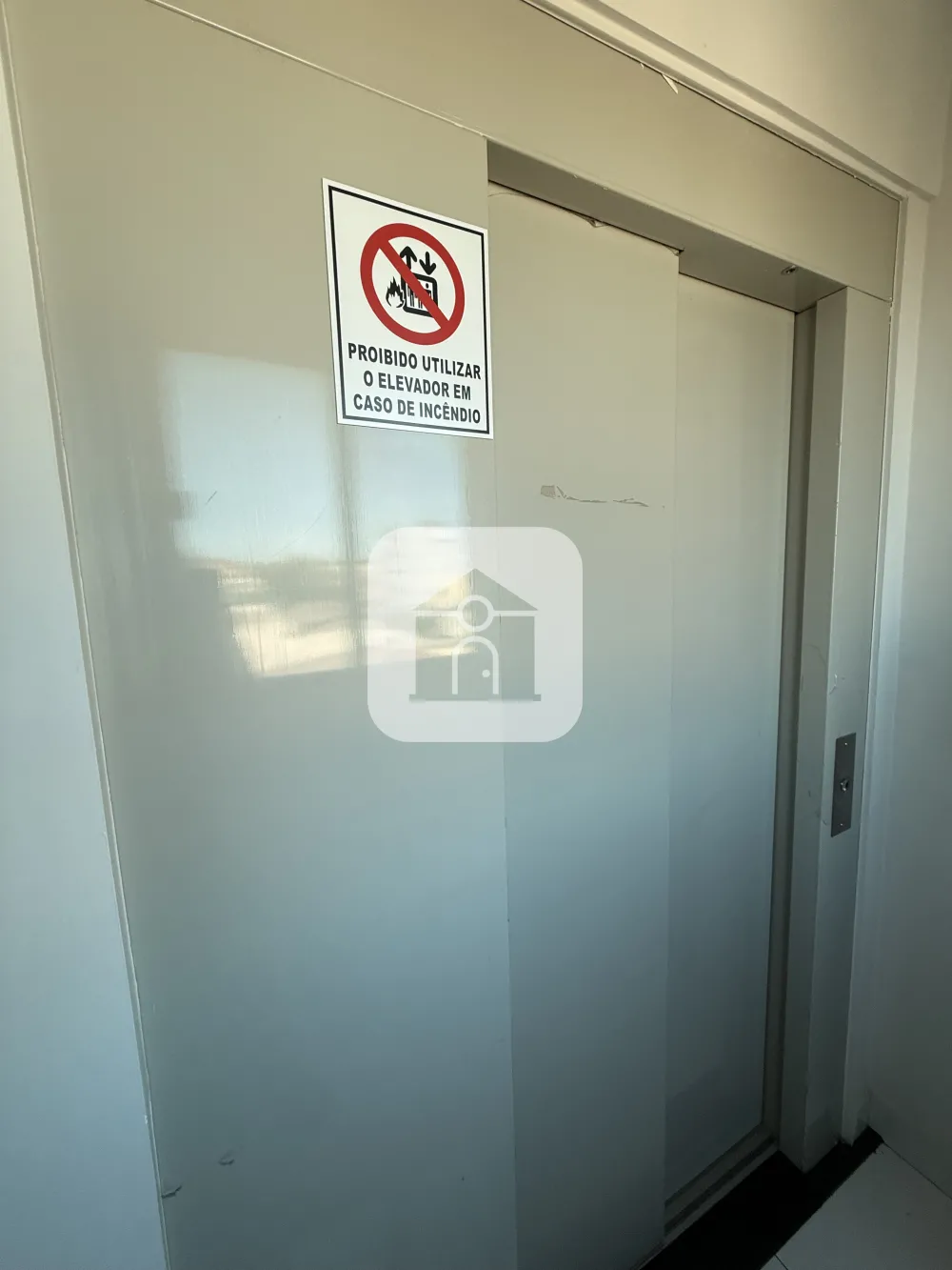 Alugar Apartamento / Padrão em Uberlândia R$ 3.000,00 - Foto 2