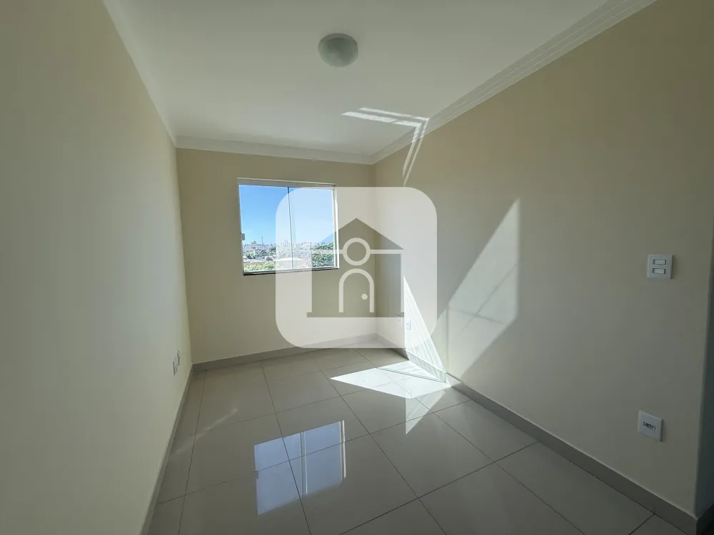 Alugar Apartamento / Padrão em Uberlândia R$ 3.000,00 - Foto 18