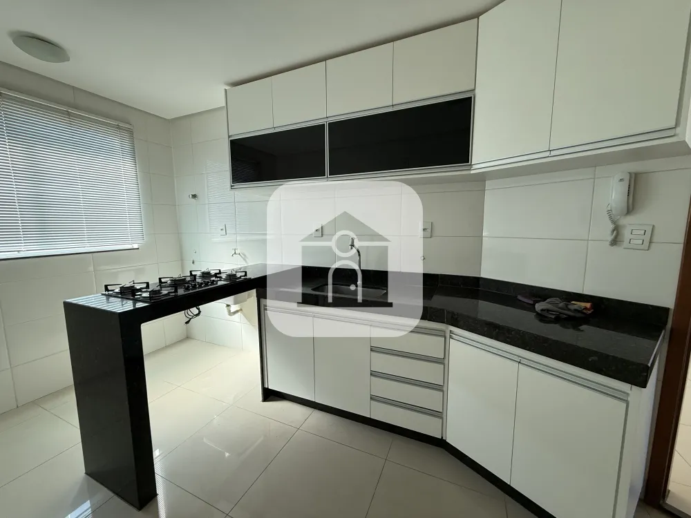 Alugar Apartamento / Padrão em Uberlândia R$ 3.000,00 - Foto 6