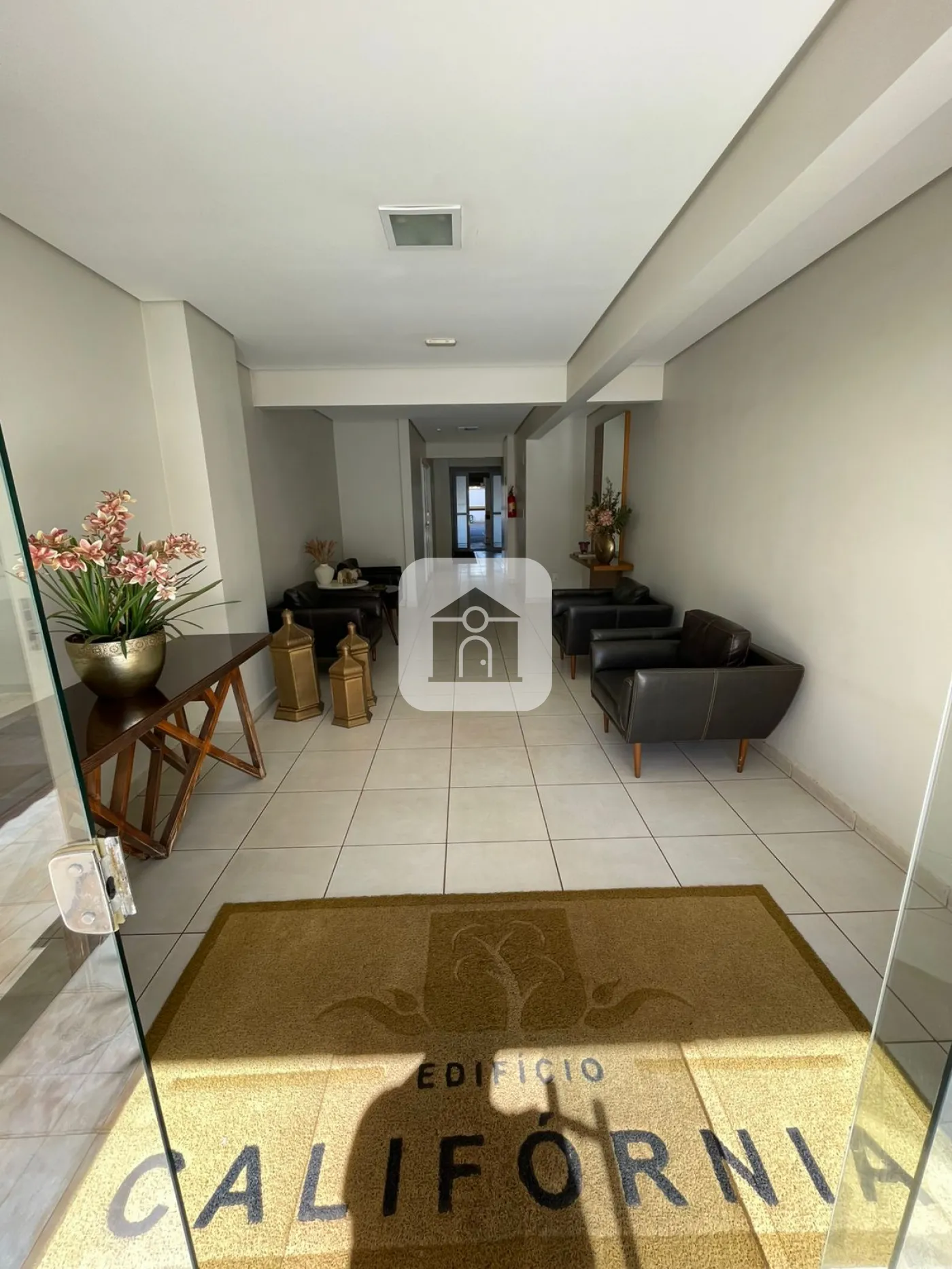 Alugar Apartamento / Padrão em Uberlândia R$ 2.600,00 - Foto 2