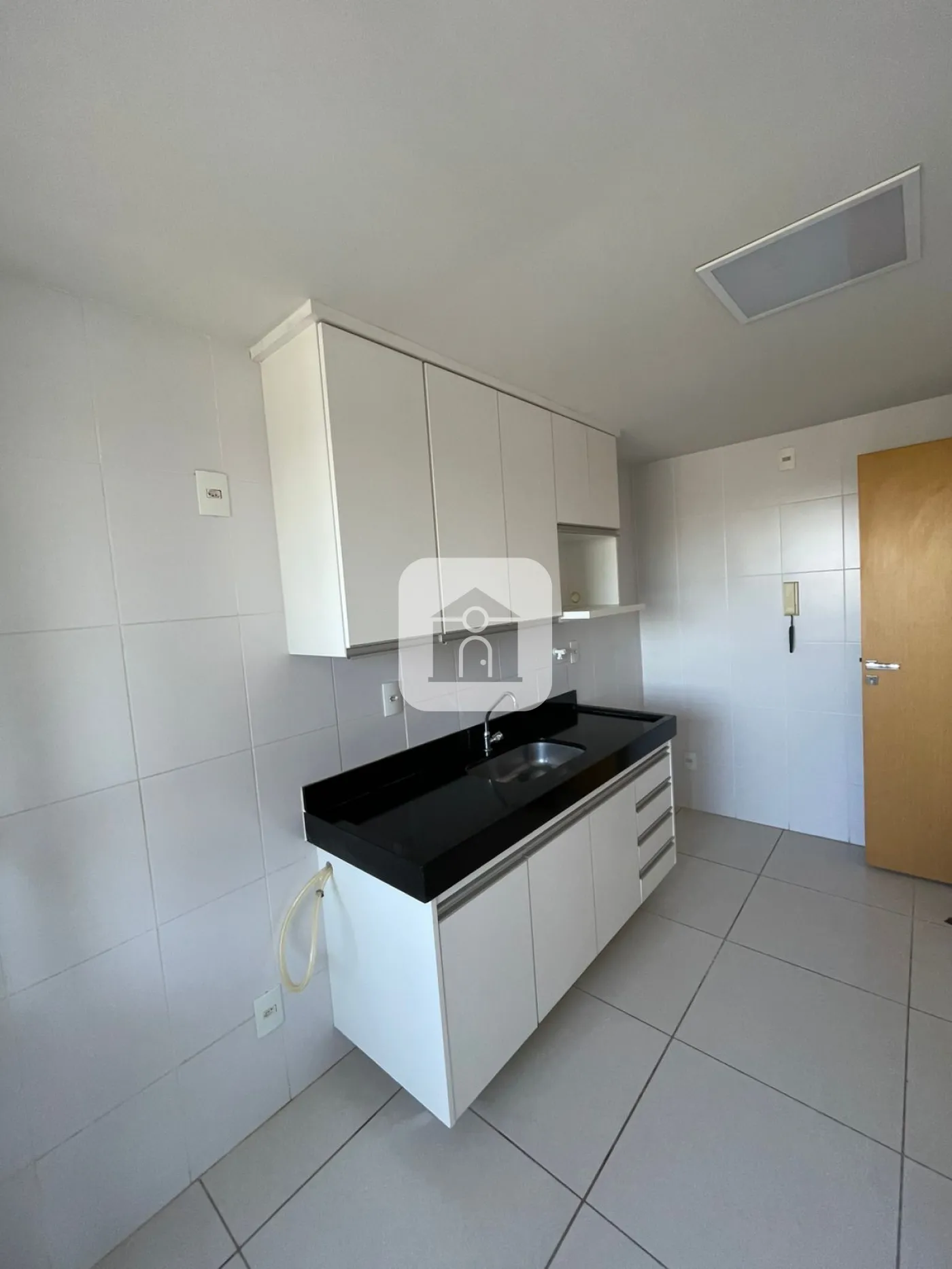 Alugar Apartamento / Padrão em Uberlândia R$ 2.600,00 - Foto 7