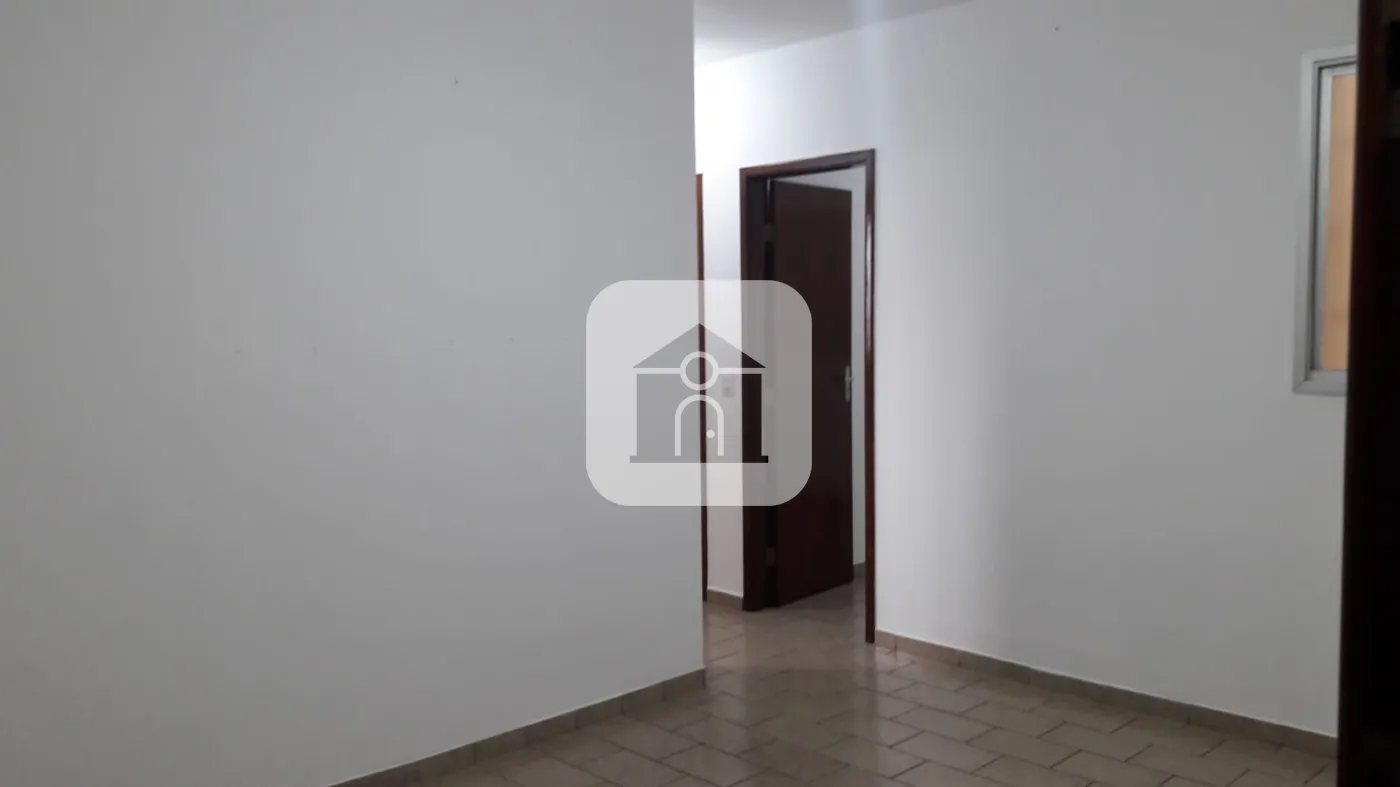 Comprar Apartamento / Padrão em Uberlandia R$ 200.000,00 - Foto 5