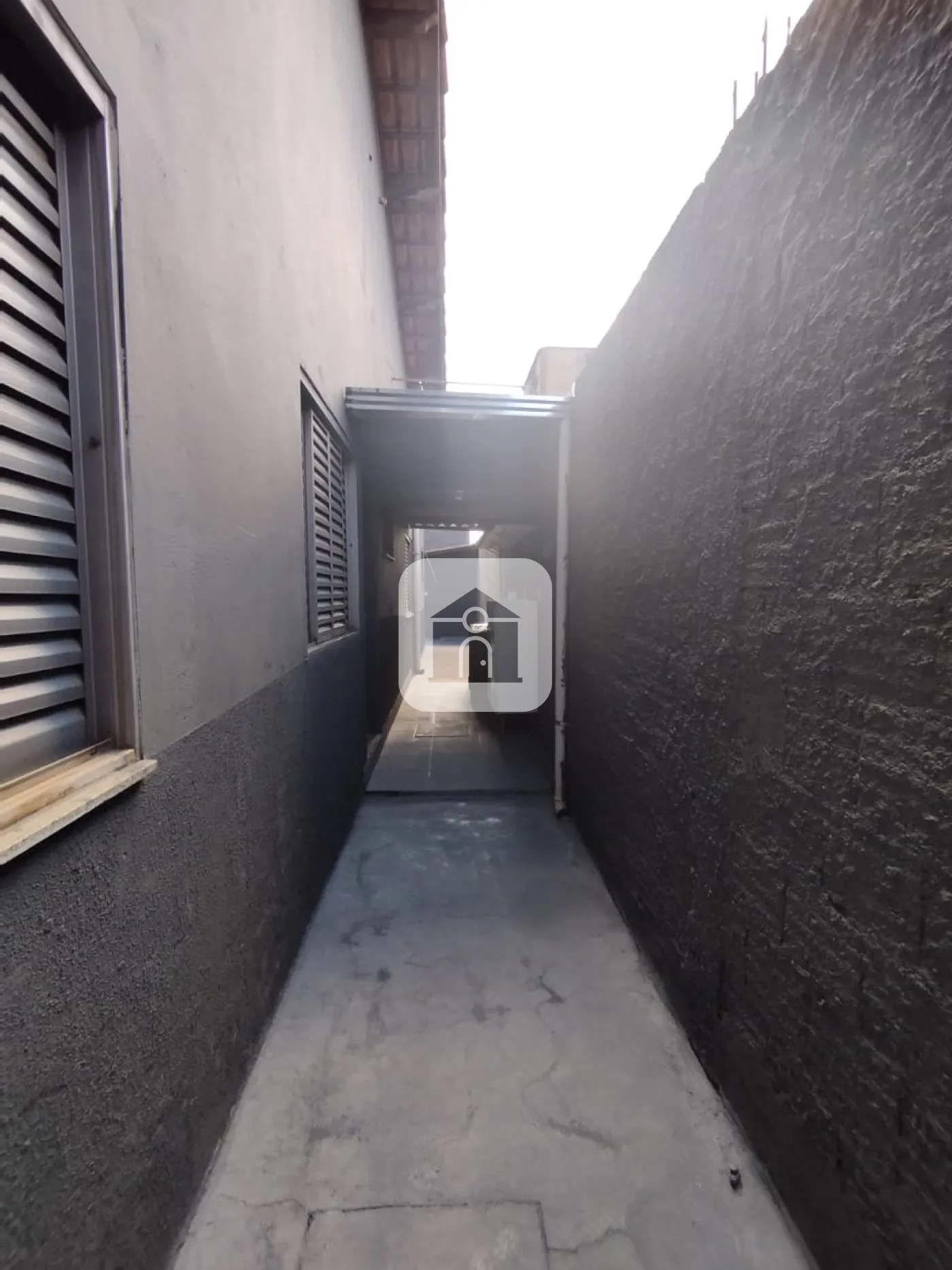 Alugar Casa / Padrão em Uberlândia R$ 3.800,00 - Foto 5