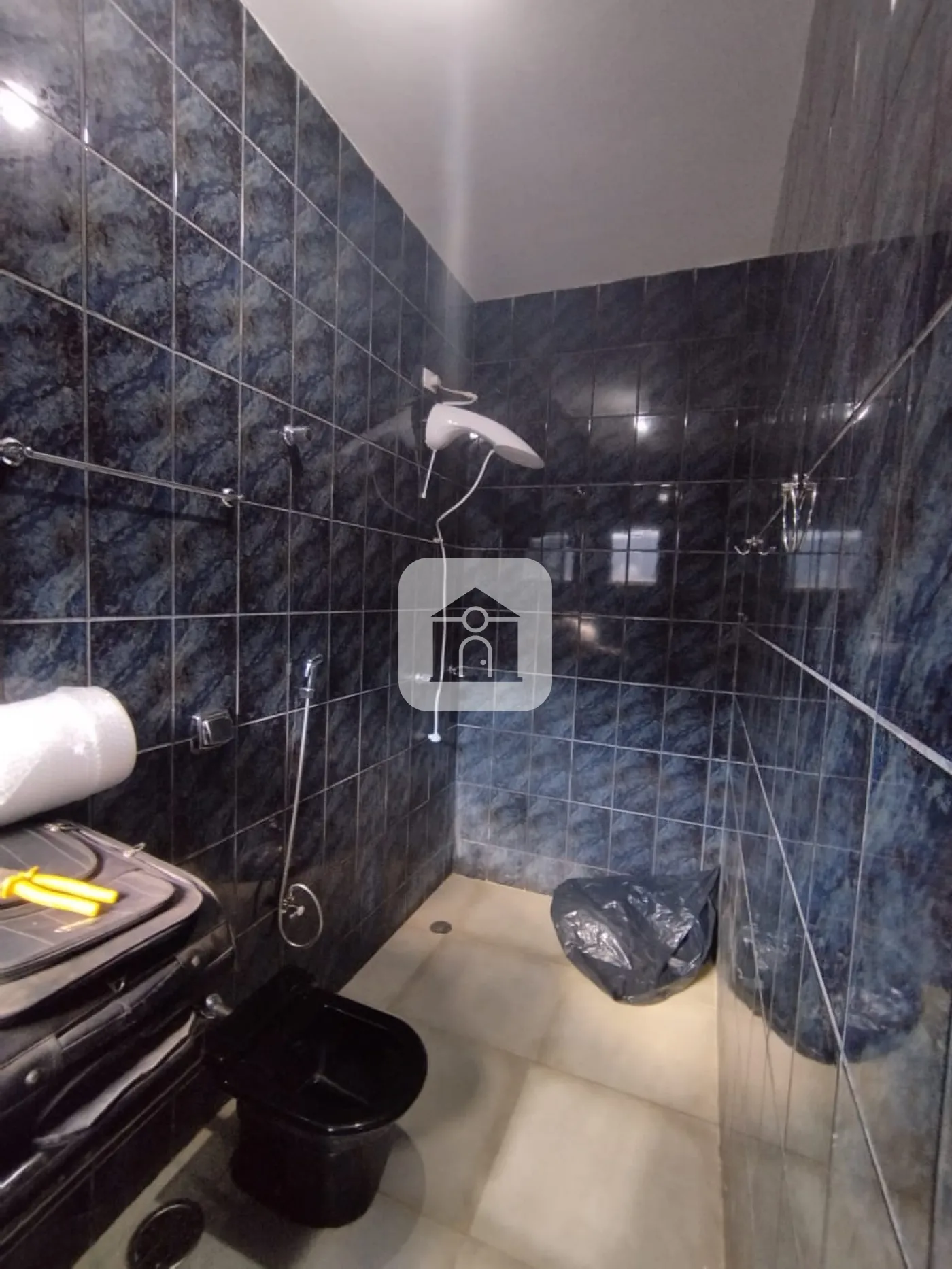 Alugar Casa / Padrão em Uberlândia R$ 3.800,00 - Foto 6