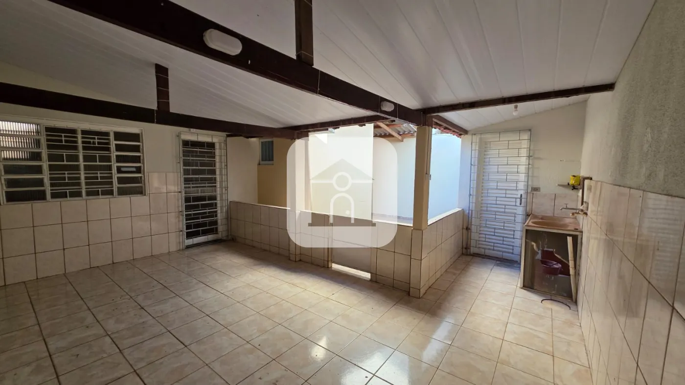 Alugar Casa / Padrão em Uberlândia R$ 3.800,00 - Foto 25