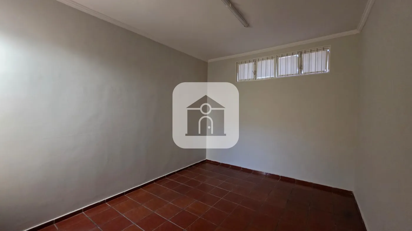 Alugar Casa / Padrão em Uberlândia R$ 3.800,00 - Foto 35