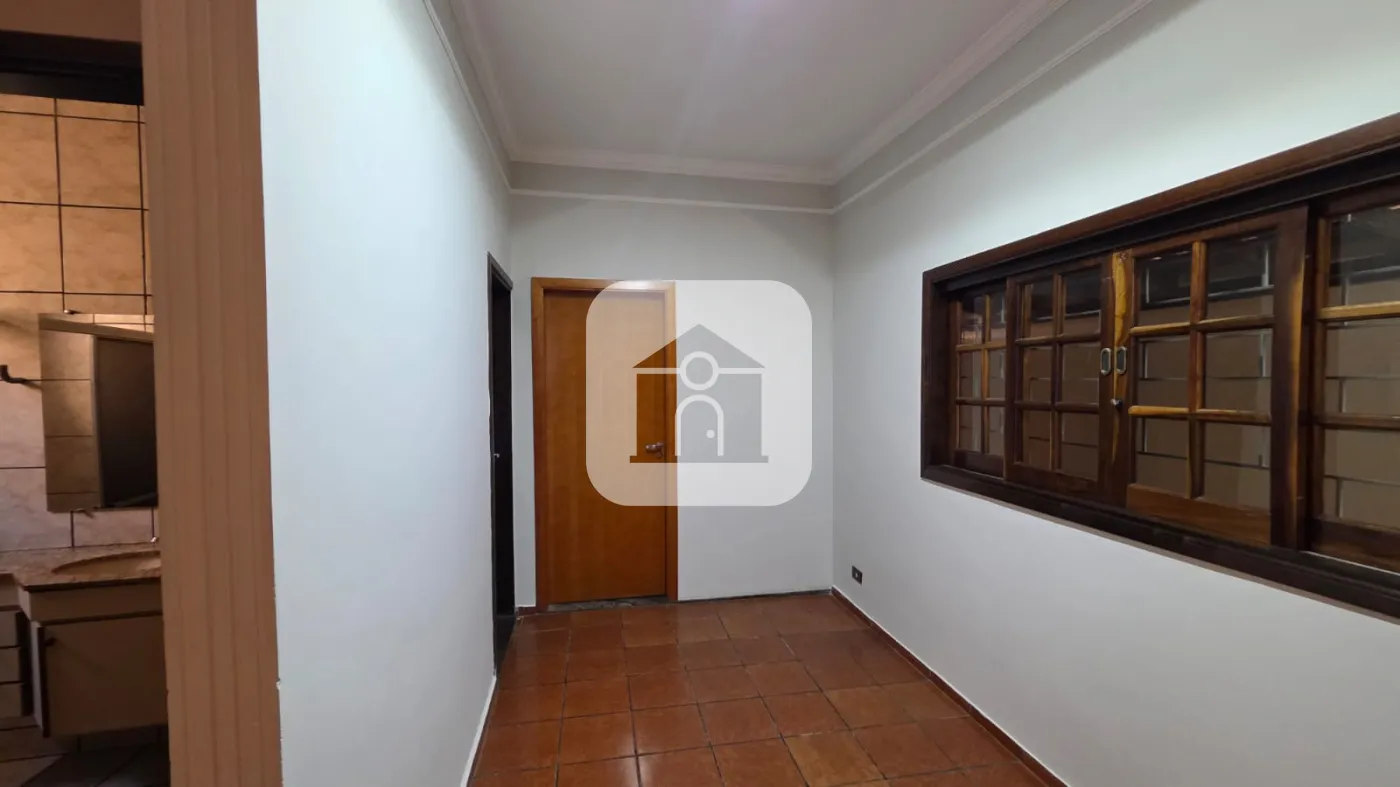 Alugar Casa / Padrão em Uberlândia R$ 3.800,00 - Foto 37
