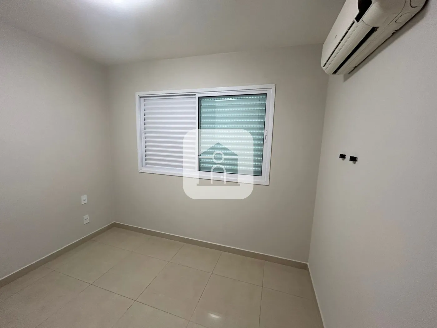 Alugar Casa / Padrão em Uberlândia R$ 3.800,00 - Foto 32