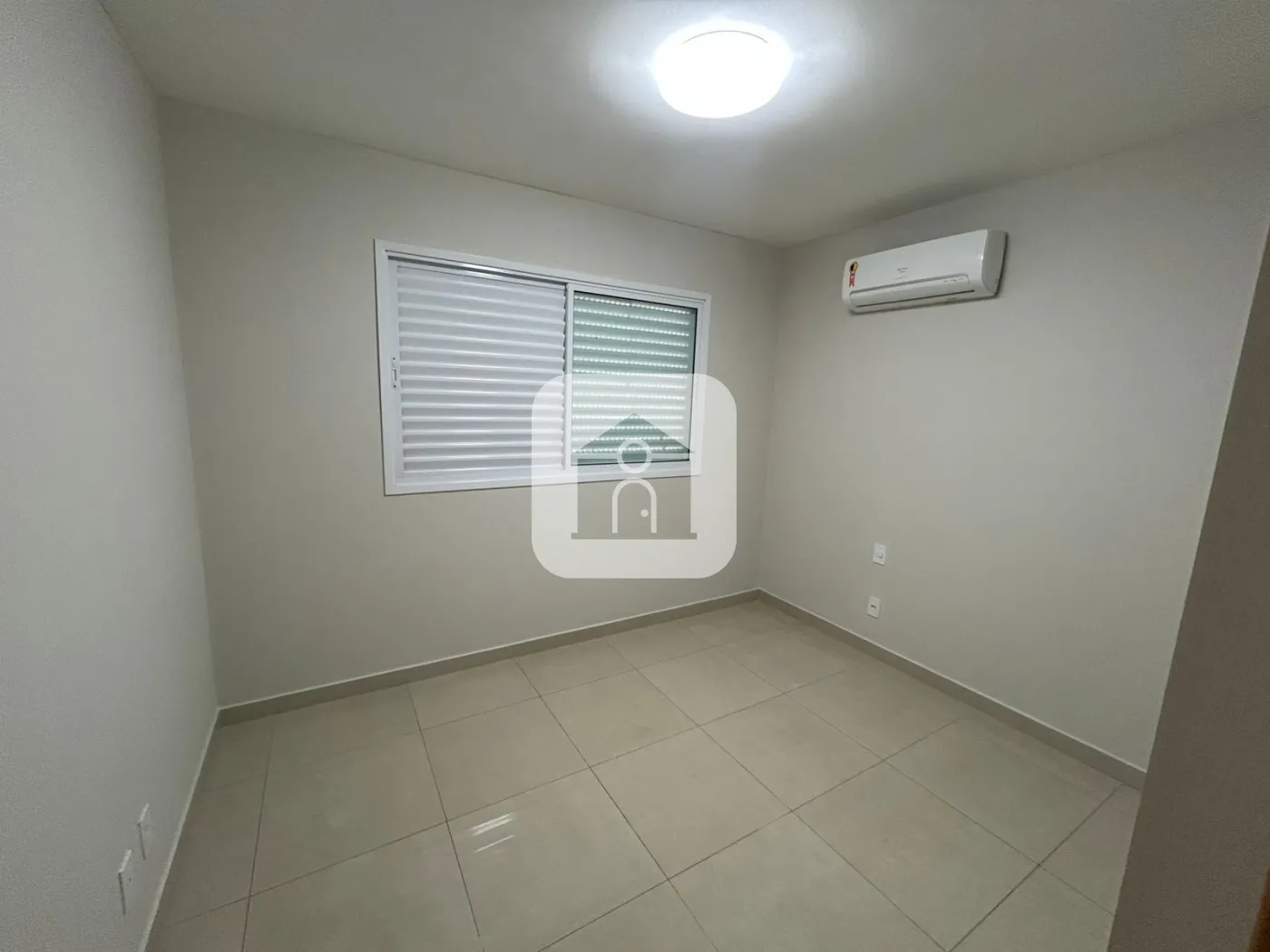 Alugar Casa / Padrão em Uberlândia R$ 3.800,00 - Foto 38