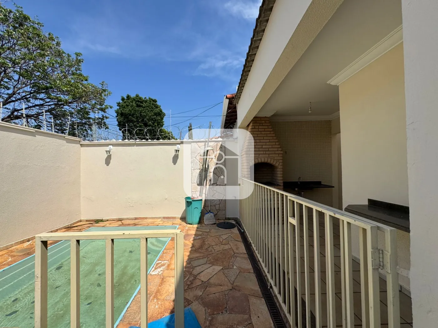 Comprar Casa / Padrão em Uberlândia R$ 1.200.000,00 - Foto 4