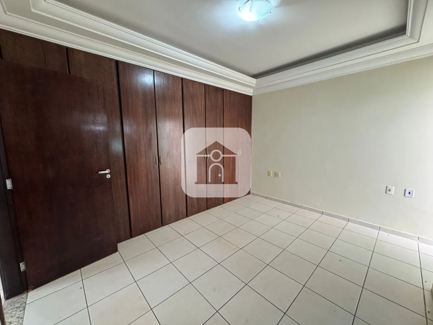 Comprar Casa / Padrão em Uberlândia R$ 1.200.000,00 - Foto 10